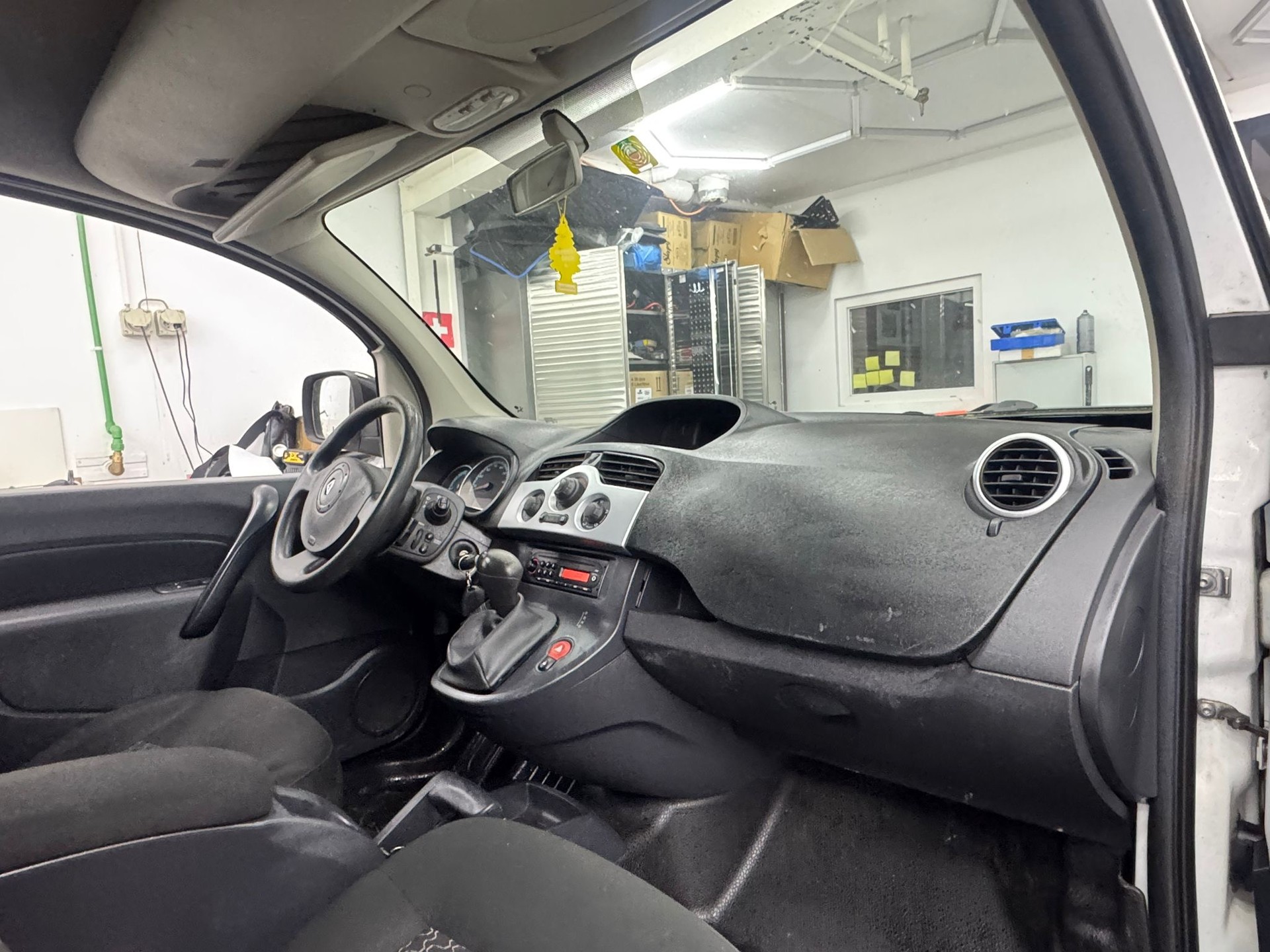 RENAULT Kangoo Z.E.-image-10