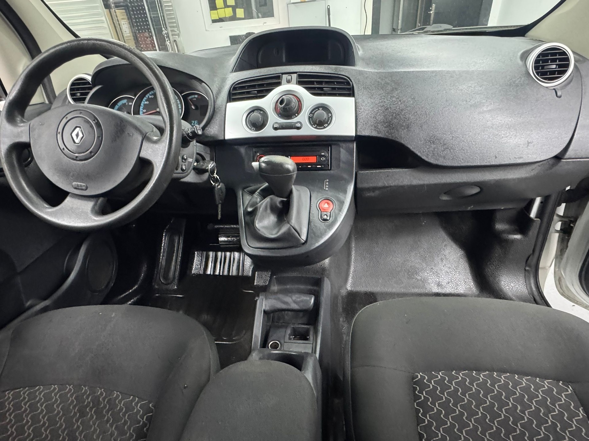 RENAULT Kangoo Z.E.-image-8