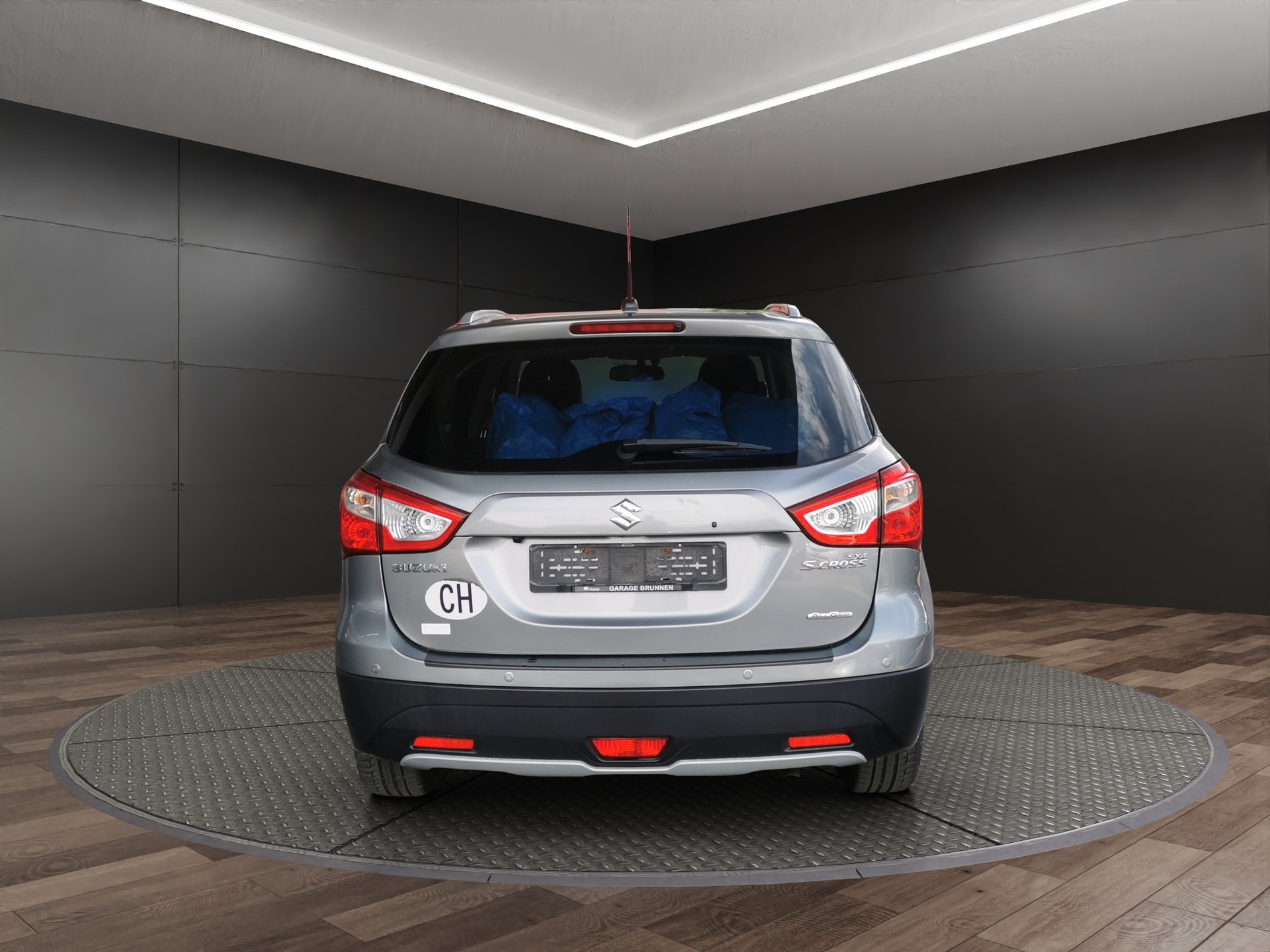 SUZUKI SX4 S-Cross 1.6 TD Sergio Cellano Top 4WD-image-7