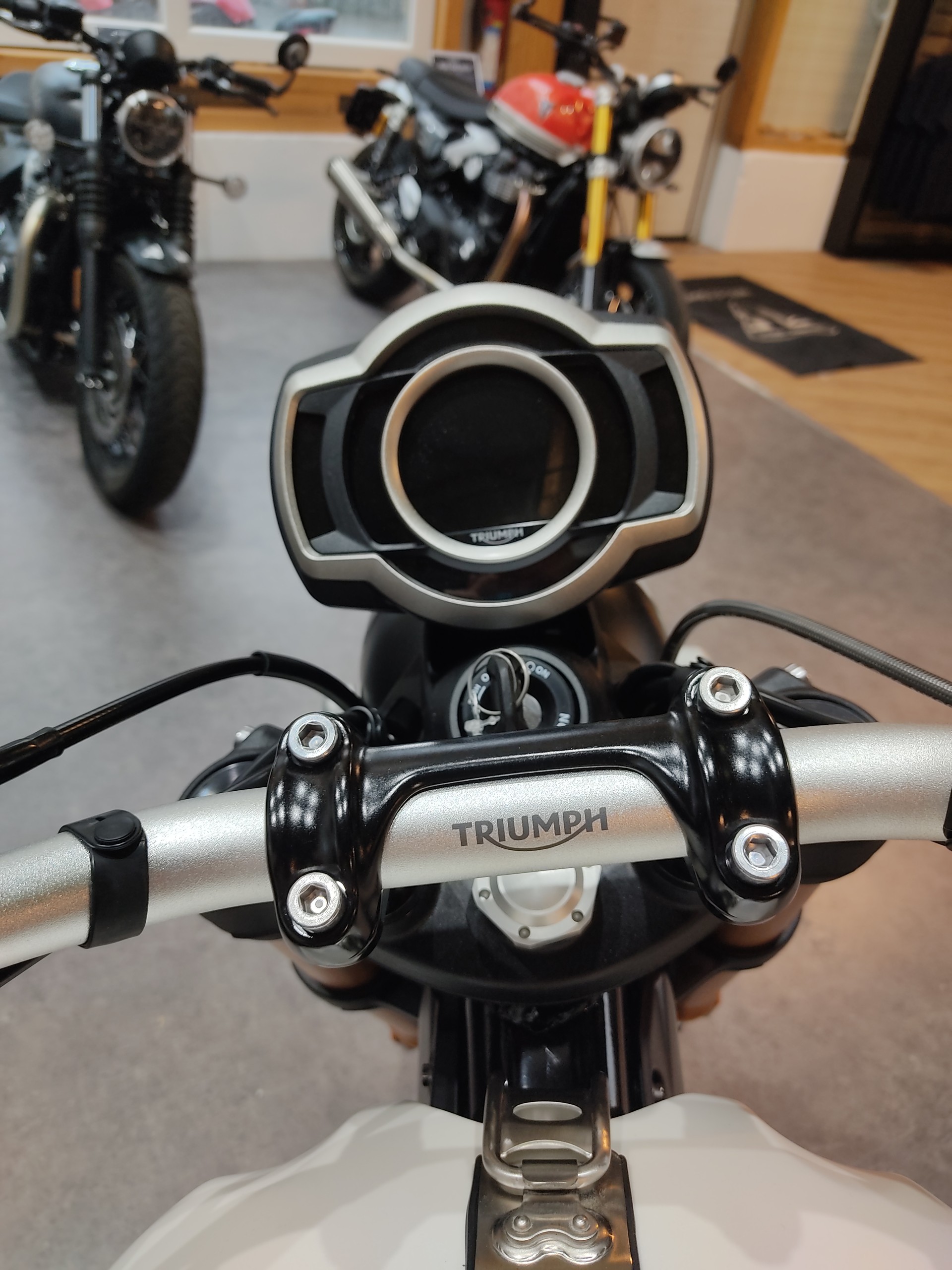 TRIUMPH Scrambler 1200 XE-image-13