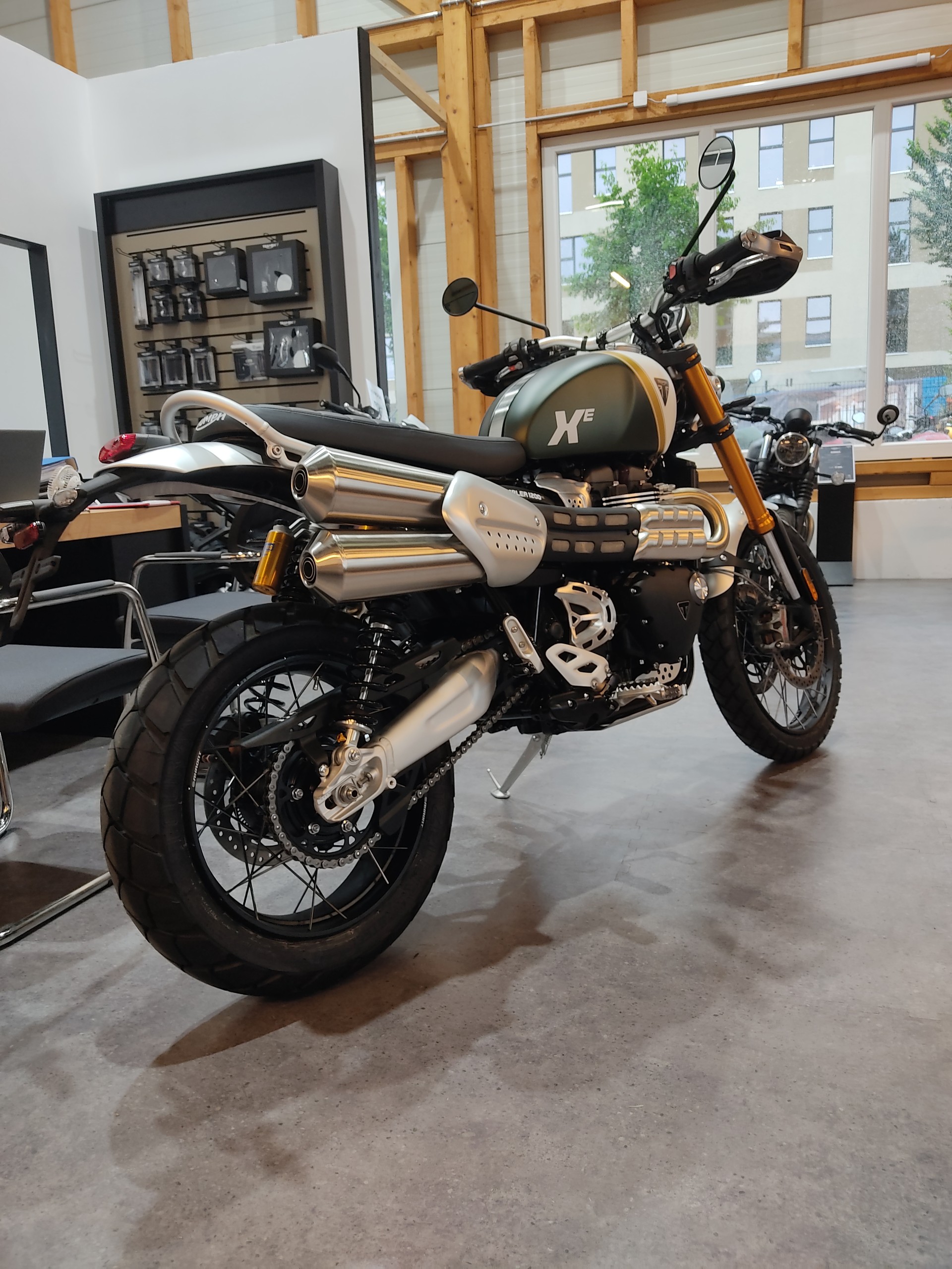 TRIUMPH Scrambler 1200 XE-showroom-element-2