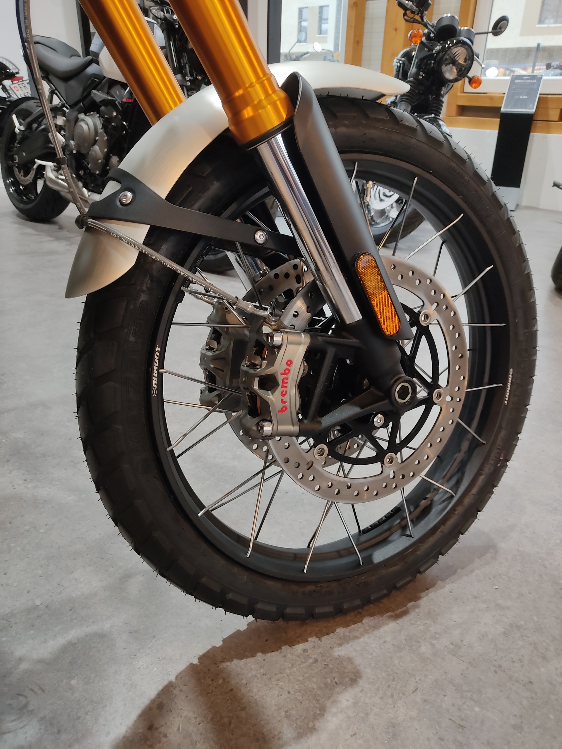 TRIUMPH Scrambler 1200 XE-image-11