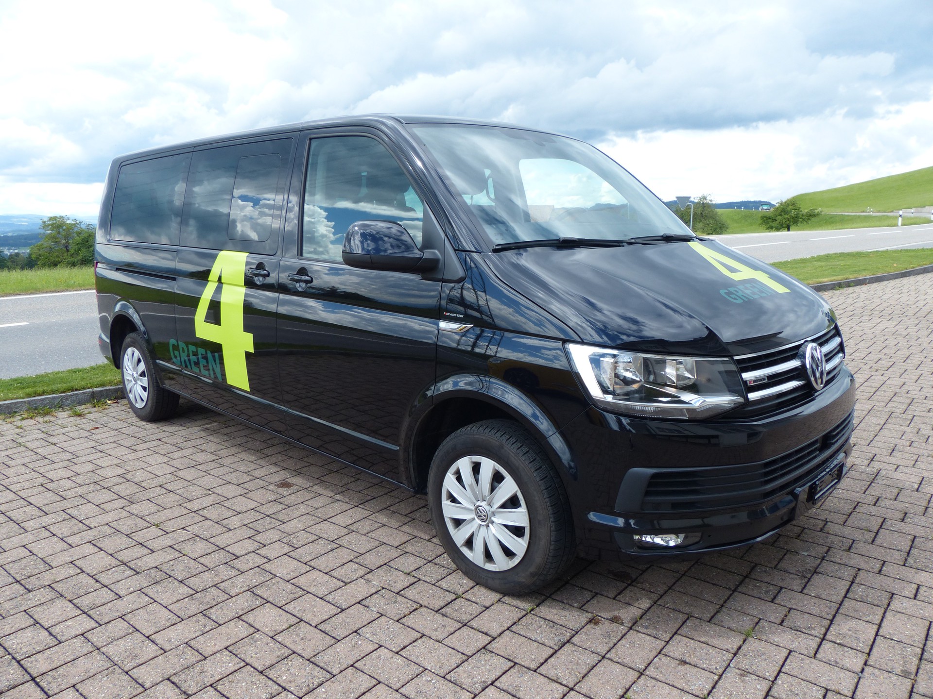 VW T6 Caravelle 2.0 TDI Comfortline 4Motion DSG-image-0