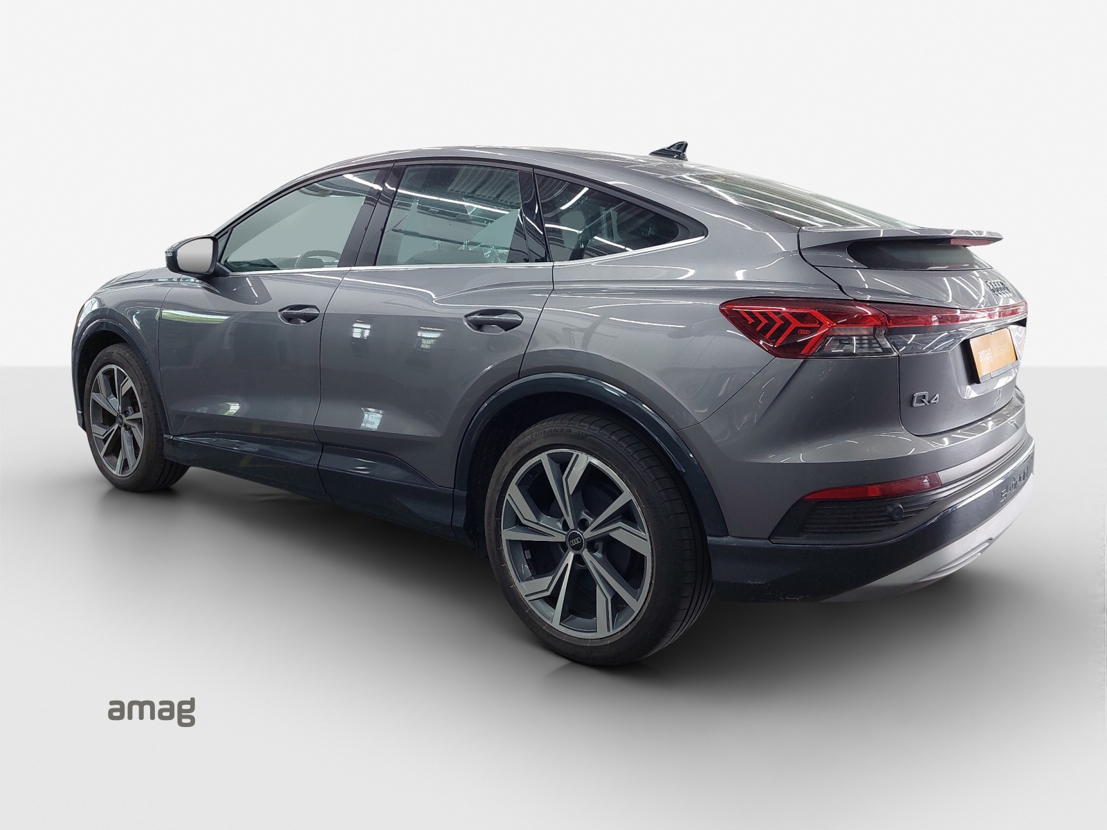 AUDI Q4 Sportback e-tron 50 quattro-image-2