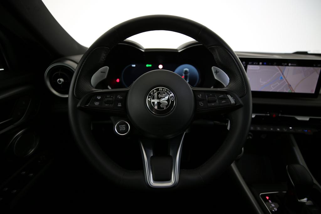 ALFA ROMEO Tonale 1.3 Plug-in Hybrid Veloce Q4-image-5