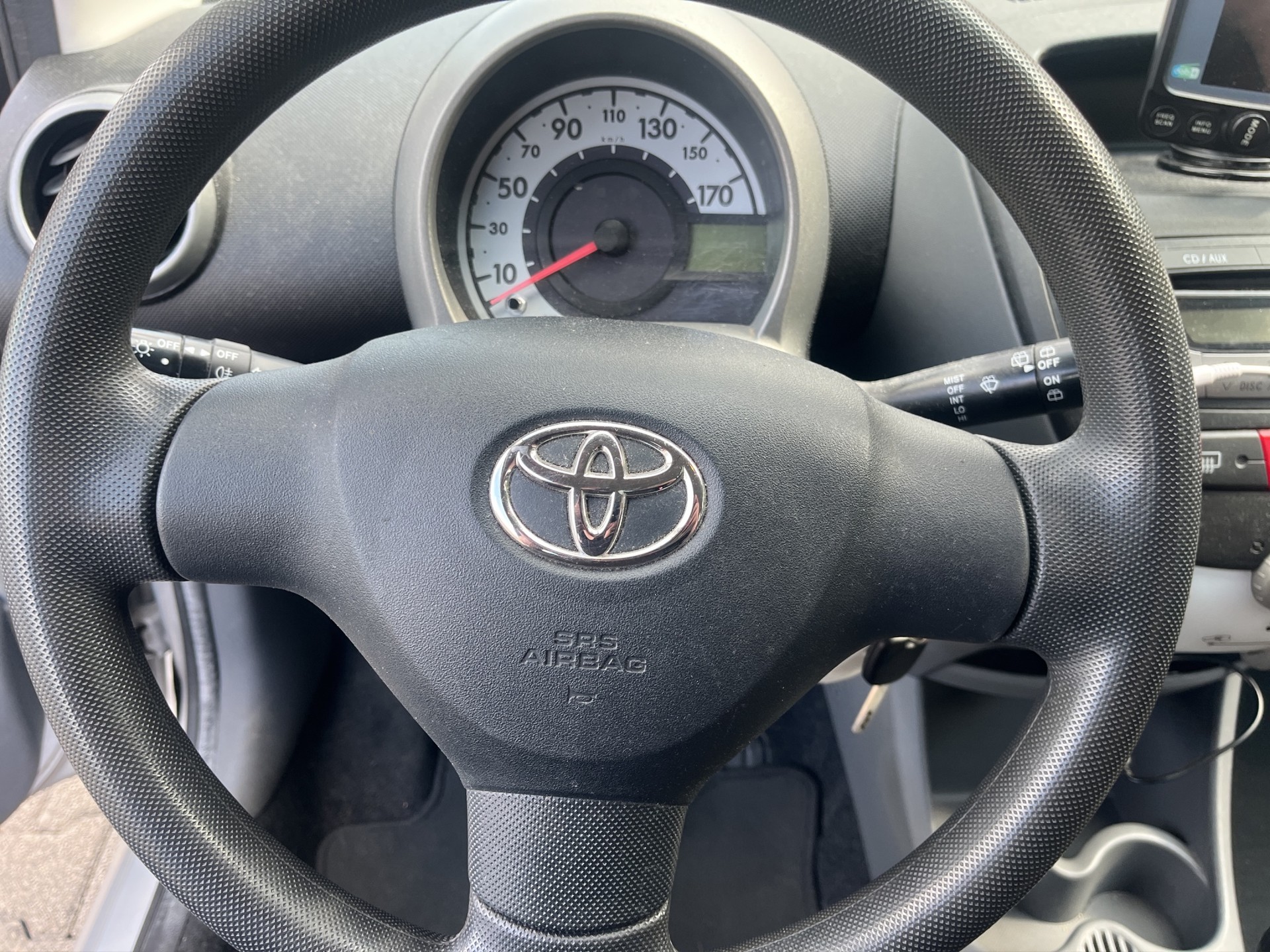 TOYOTA Aygo 1.0 Linea Terra-image-9