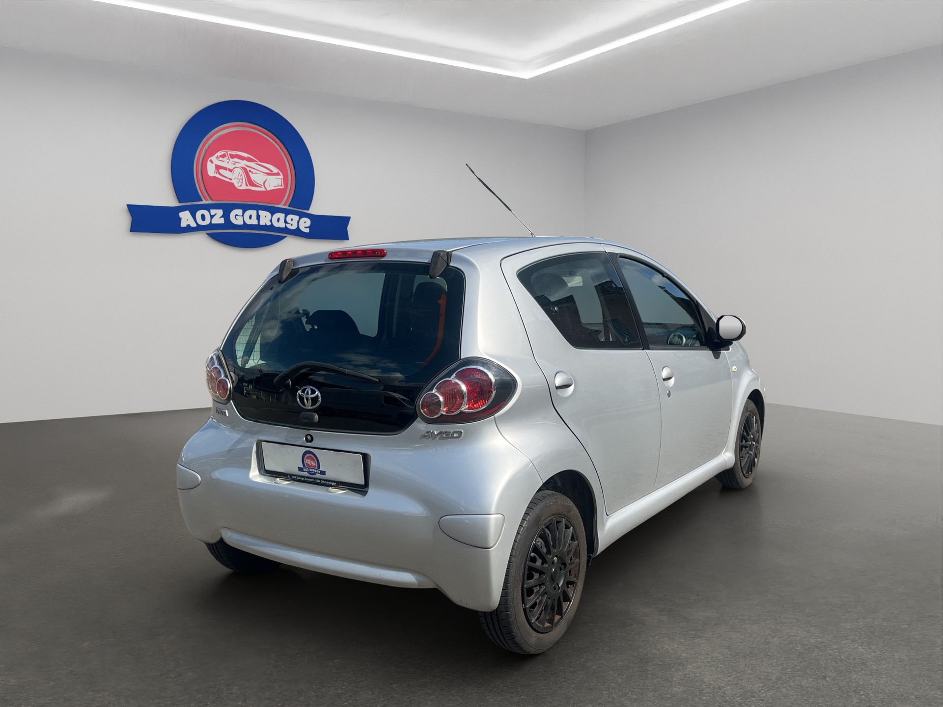 TOYOTA Aygo 1.0 Linea Terra-image-5