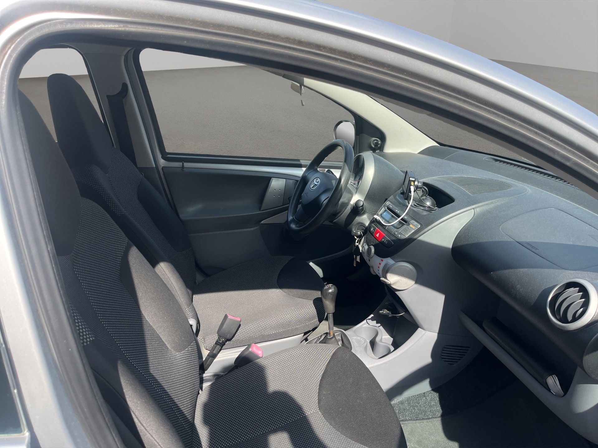 TOYOTA Aygo 1.0 Linea Terra-image-13