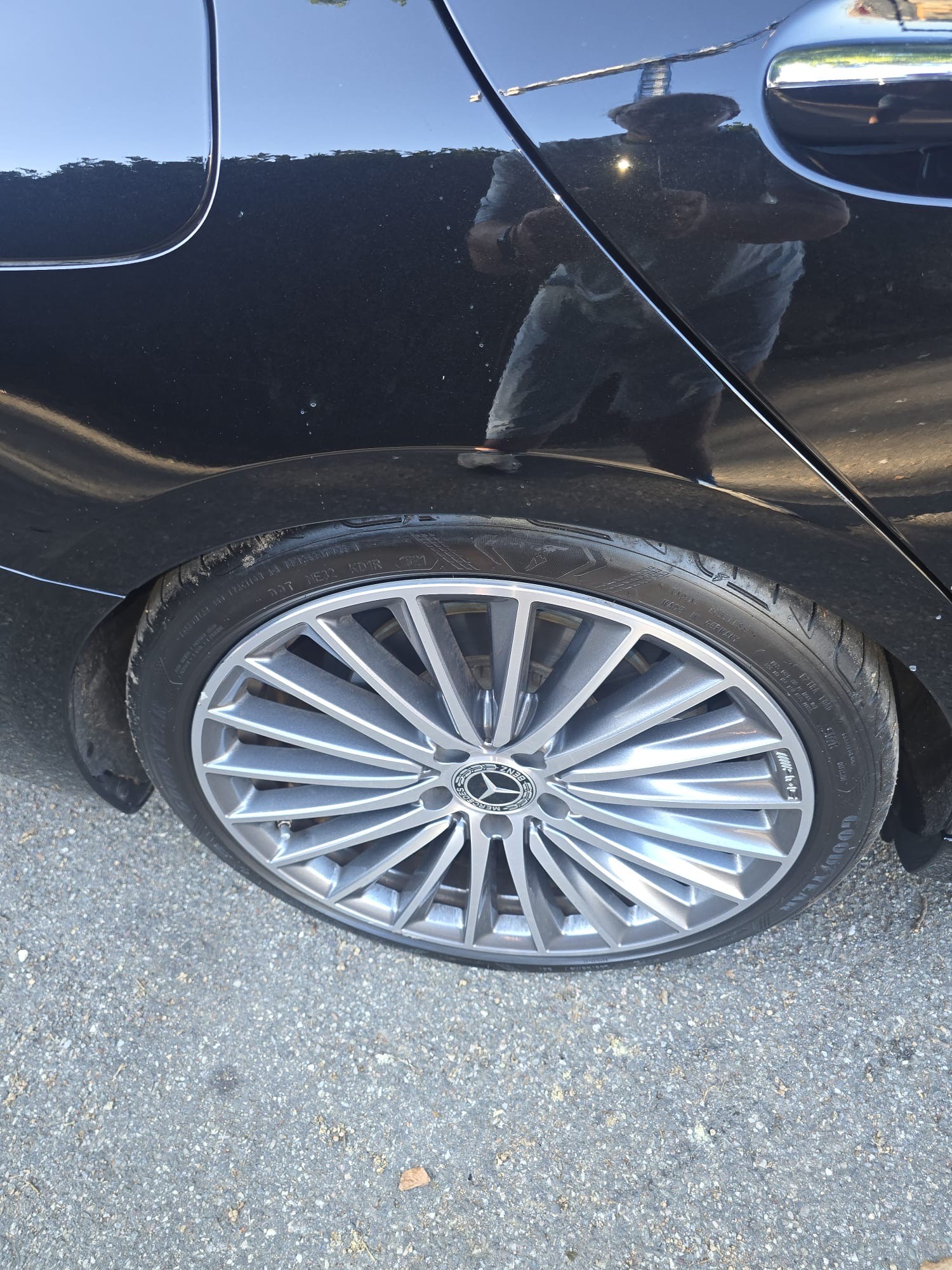 MERCEDES-BENZ C 220 d Swiss Star Avantgarde 4matic-image-12