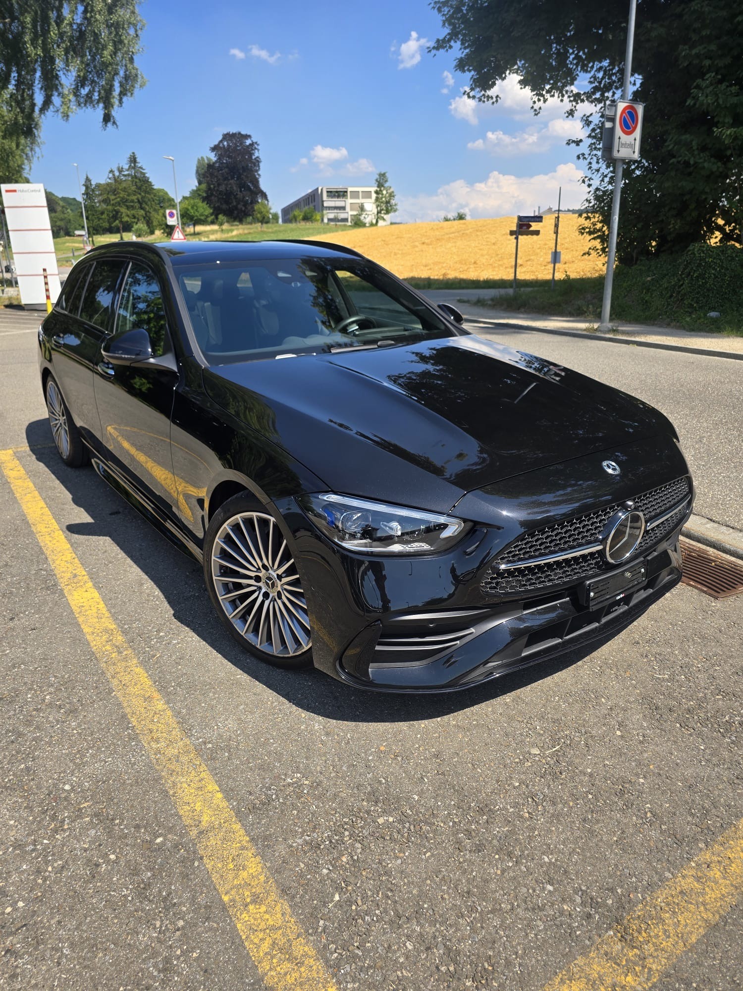 MERCEDES-BENZ C 220 d Swiss Star Avantgarde 4matic-image-0