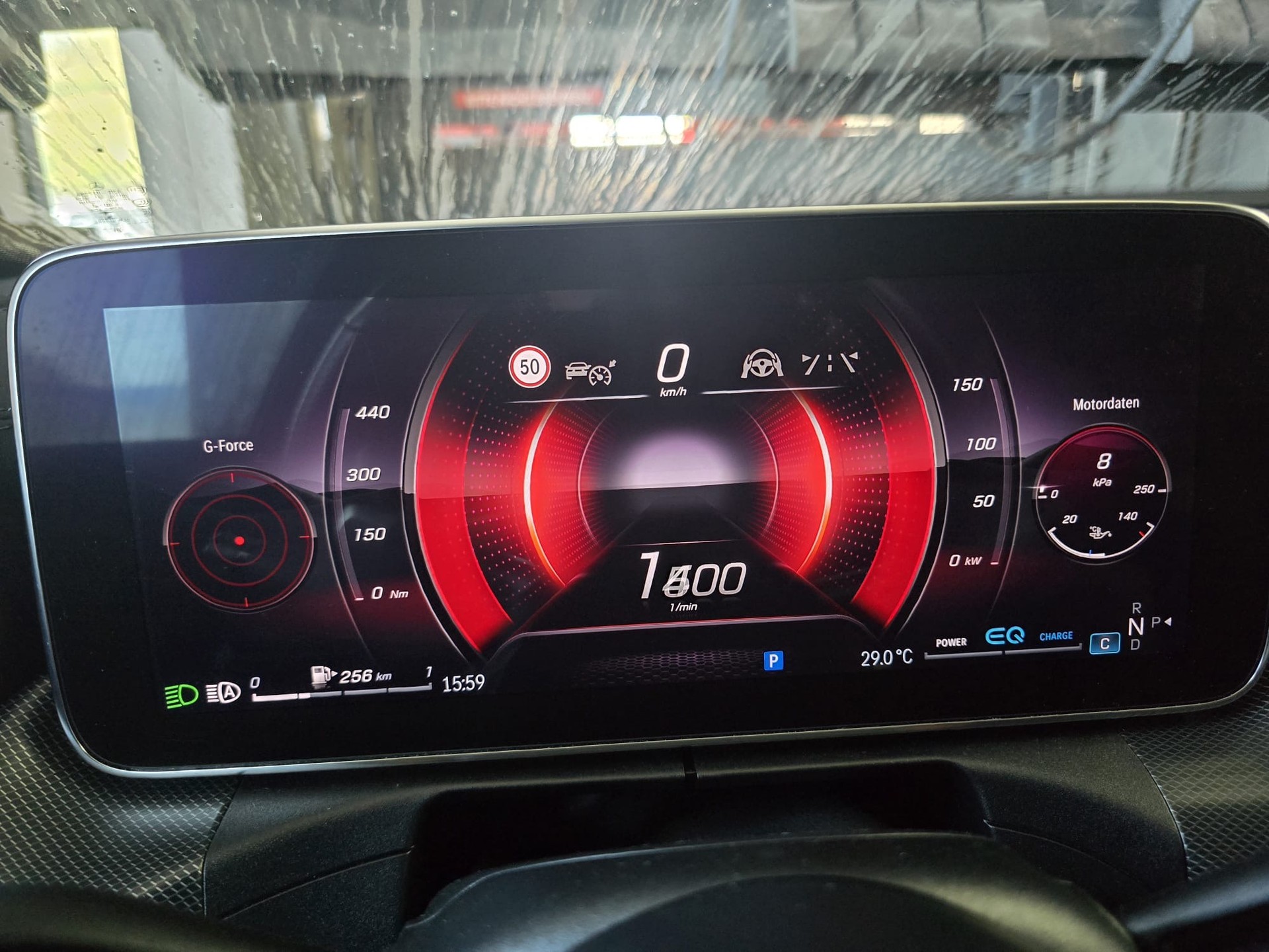 MERCEDES-BENZ C 220 d Swiss Star Avantgarde 4matic-image-4