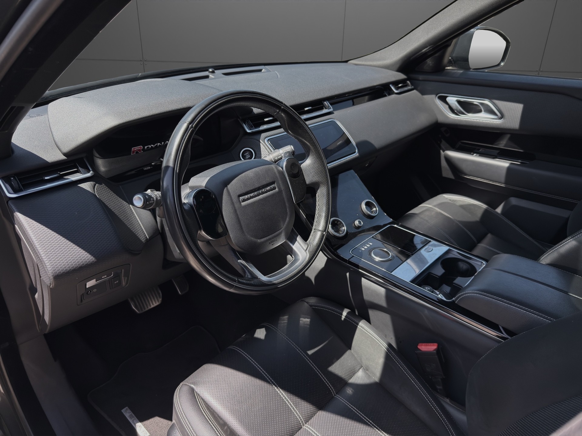LAND ROVER Range Rover Velar R-Dynamic D 300 SE Automatic-image-6