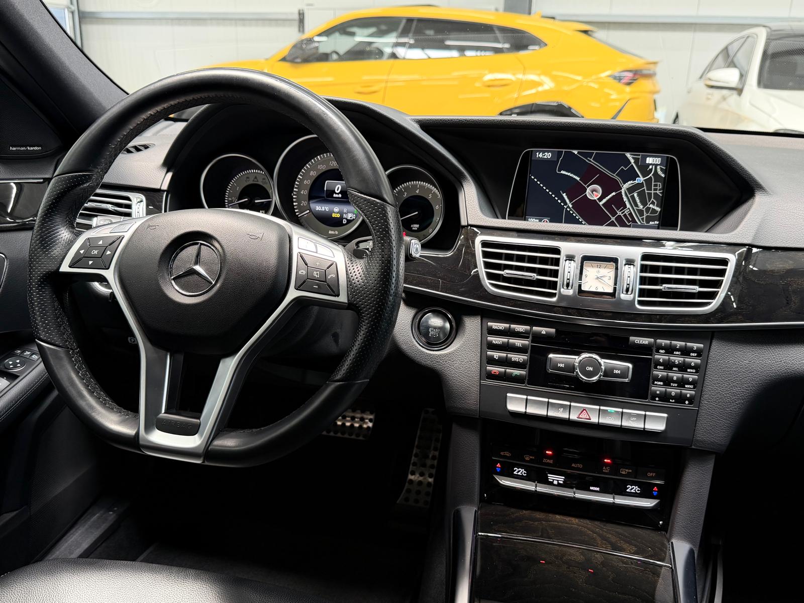 MERCEDES-BENZ E 400 Avantgarde 4Matic 7G-Tronic-image-15
