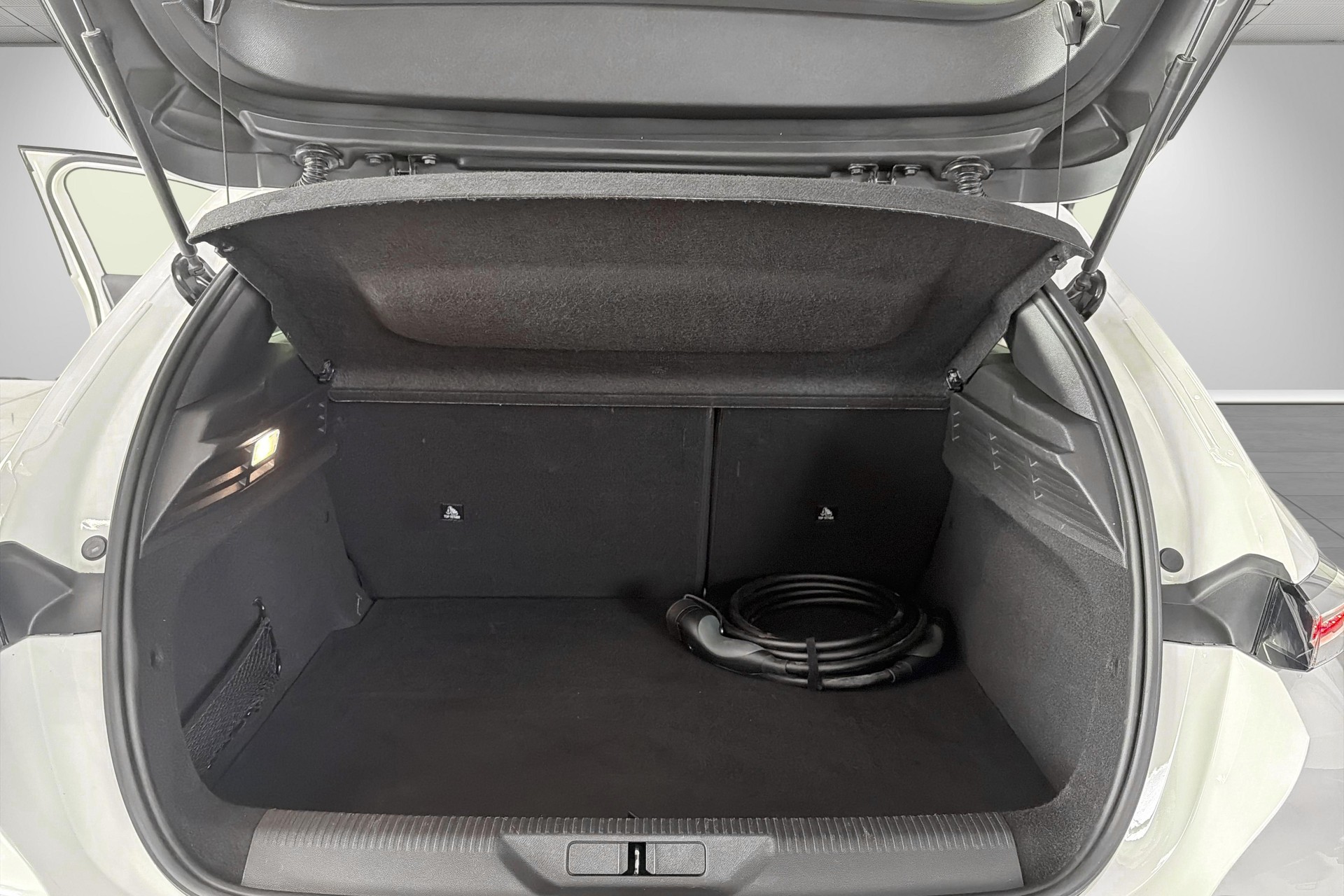 PEUGEOT 308 1.6 PHEV 180 Active Pack-image-17
