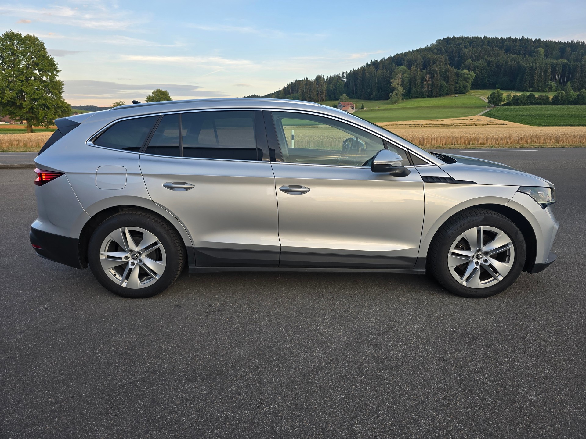 SKODA Enyaq iV 80-image-4