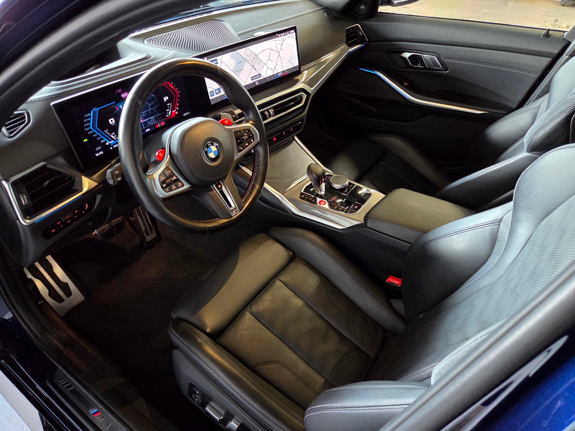 BMW M3 Competition xDrive Touring-image-3