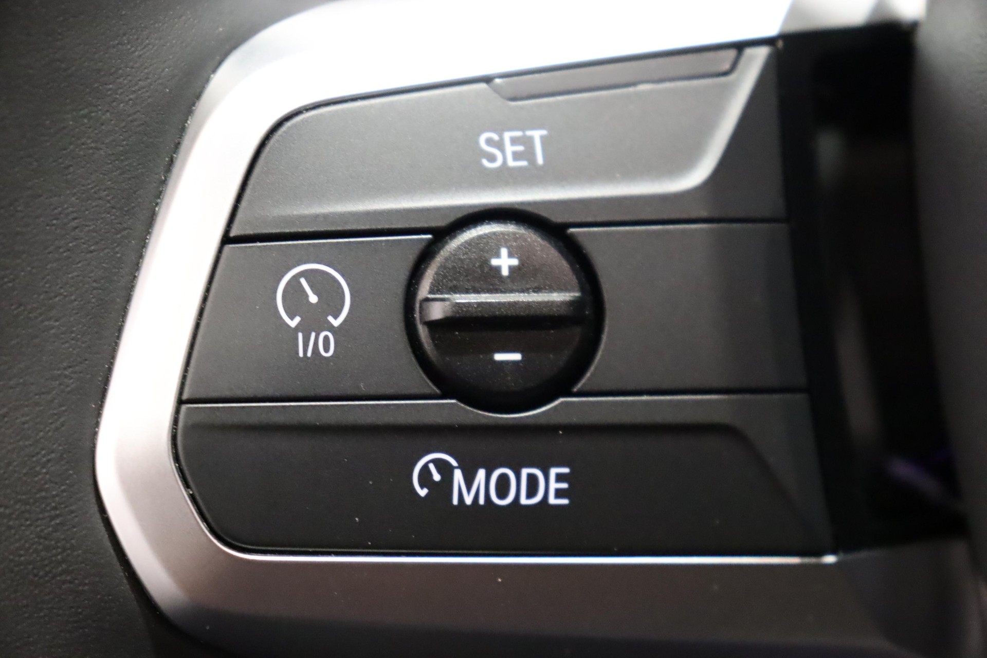 BMW X1 30e xDrive paddles-image-19