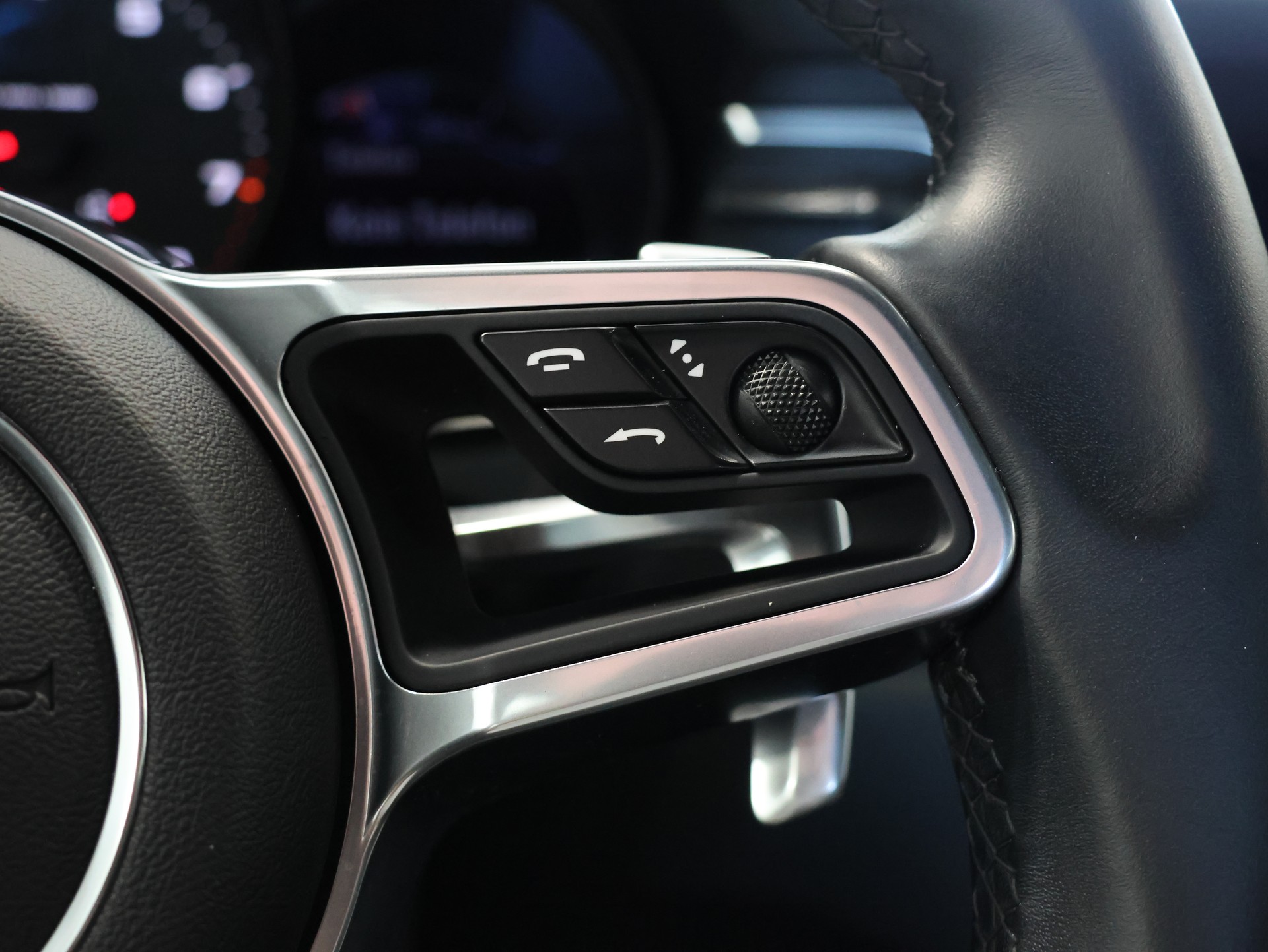 PORSCHE Macan PDK * Sitzheizung* *Rückfahrkamera*-image-19