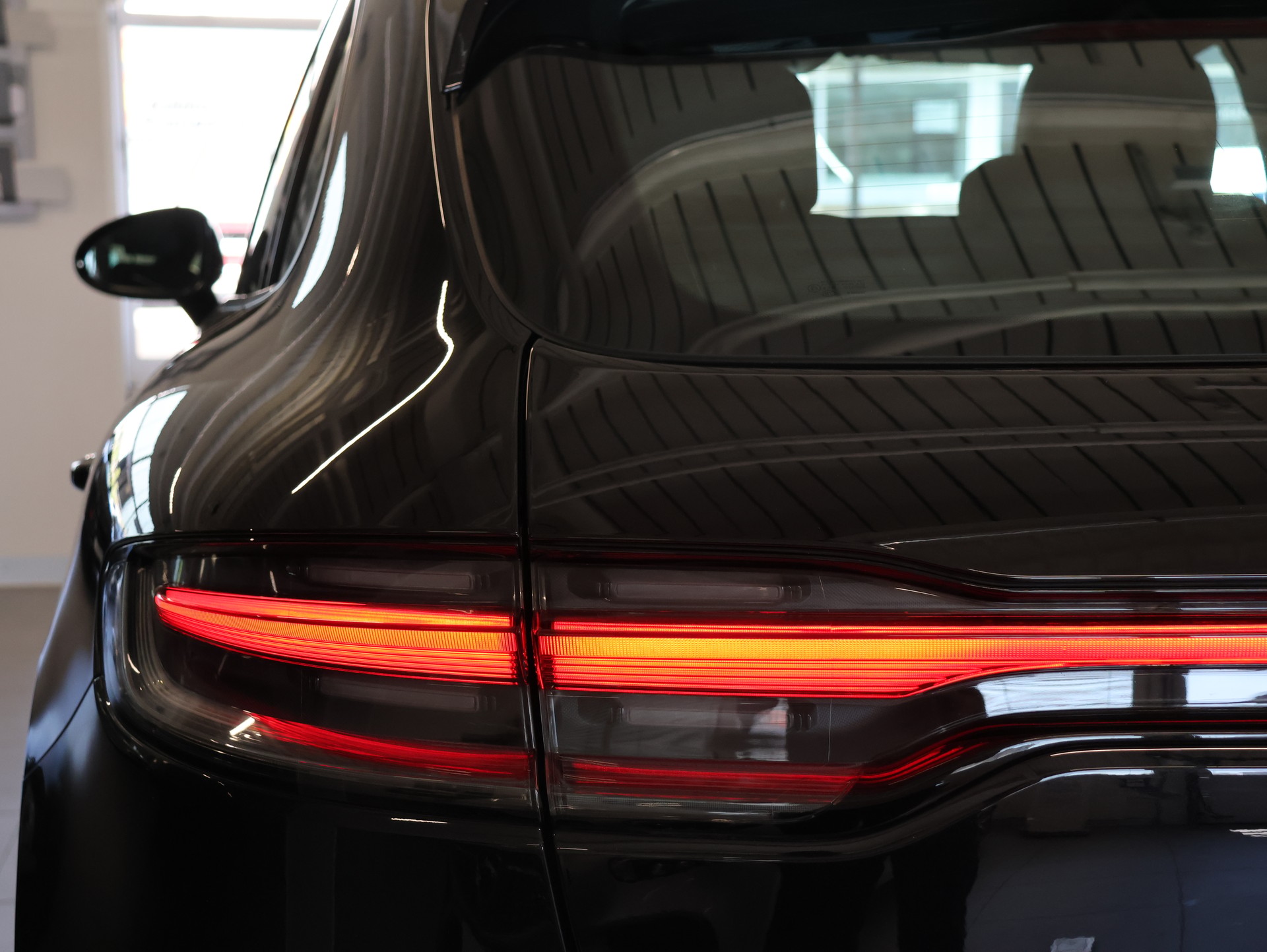 PORSCHE Macan PDK * Sitzheizung* *Rückfahrkamera*-image-23