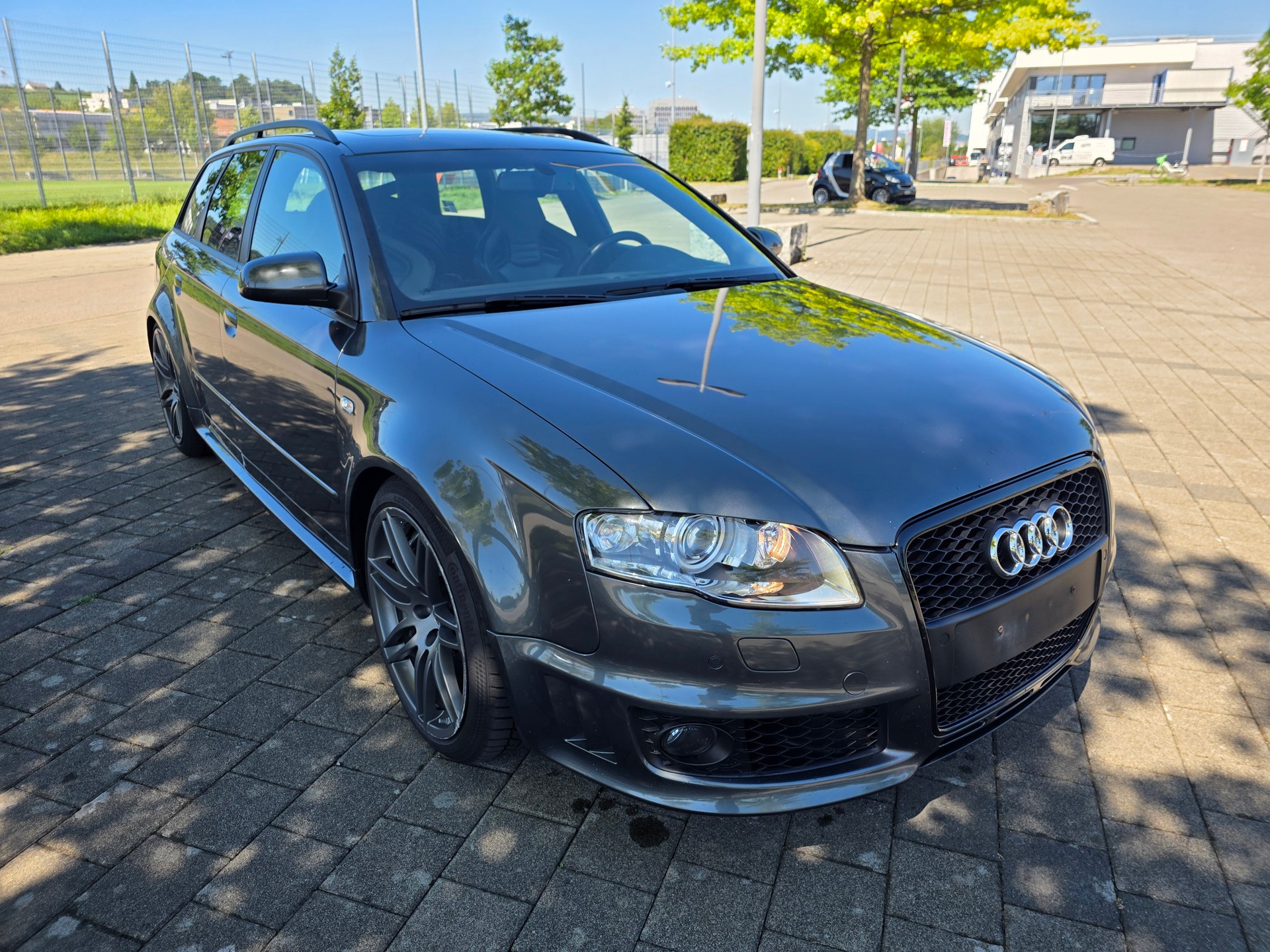 AUDI RS4 Avant 4.2 V8 quattro-image-7