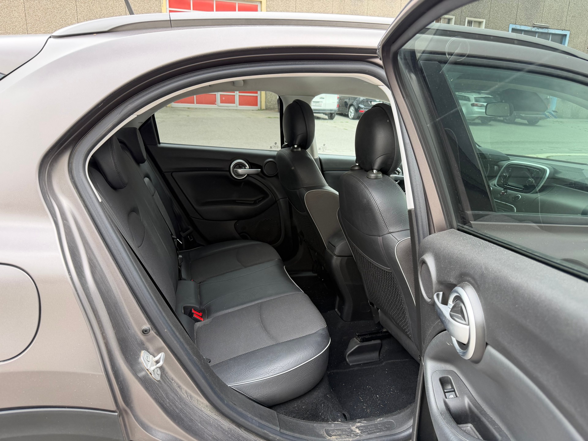 FIAT 500X 2.0 MJ Cross Plus 4x4 Automatic-image-6