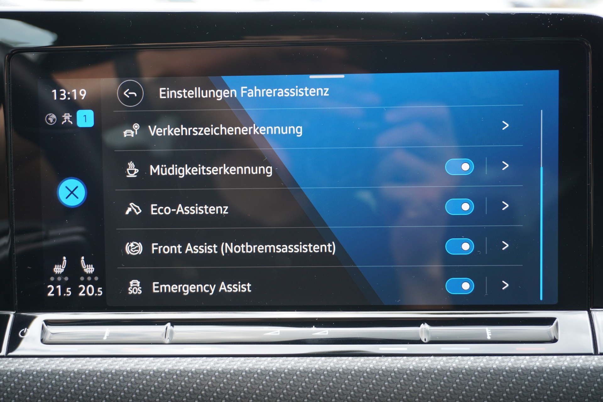 VW Golf 1.5 e TSI ACT Life DSG R-LINE!!!-image-26