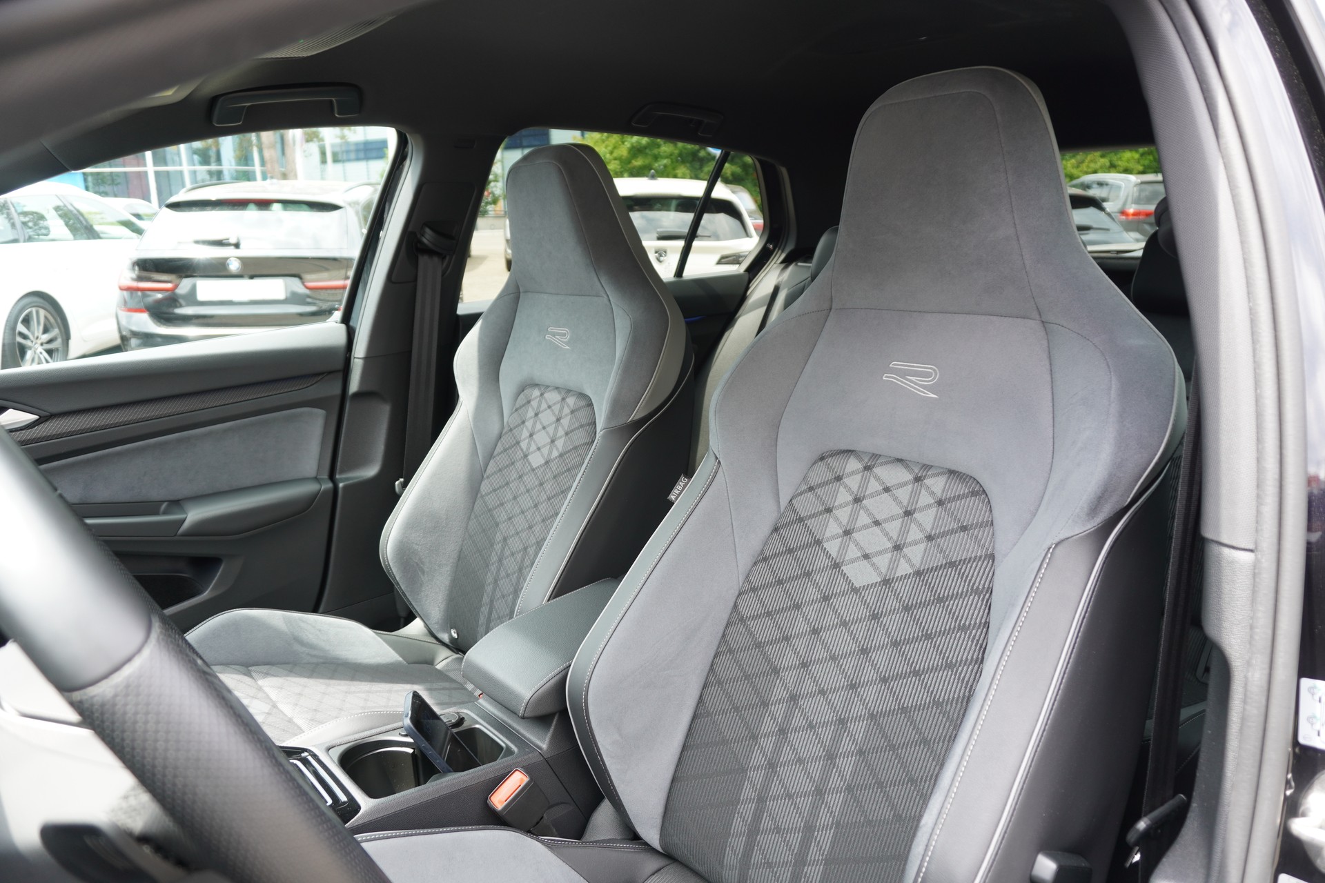 VW Golf 1.5 e TSI ACT Life DSG R-LINE!!!-image-10