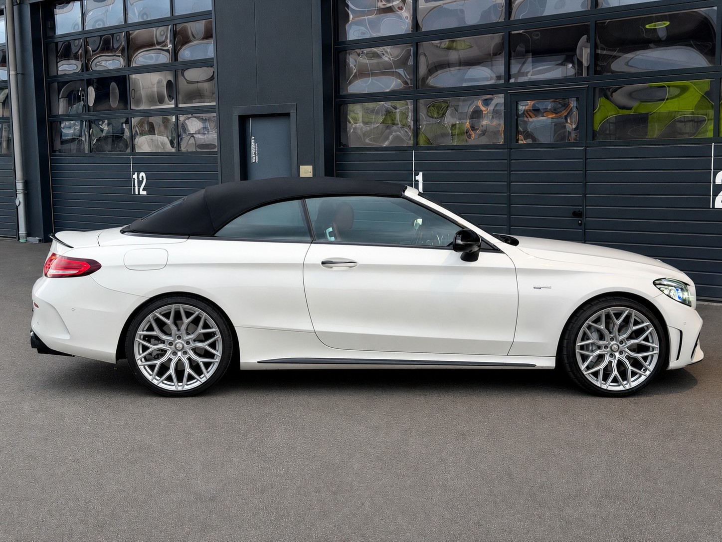 MERCEDES-BENZ C 43 Cabriolet AMG 4Matic | Burmester | ACC | Totwinkel | Ambiente-image-5
