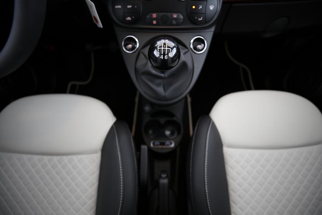 FIAT 500 1.0 Hybrid Dolcevita-image-7