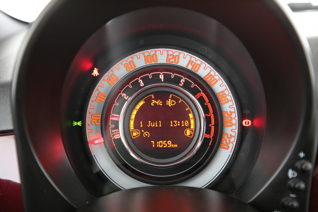 FIAT 500 1.0 Hybrid Dolcevita-image-12