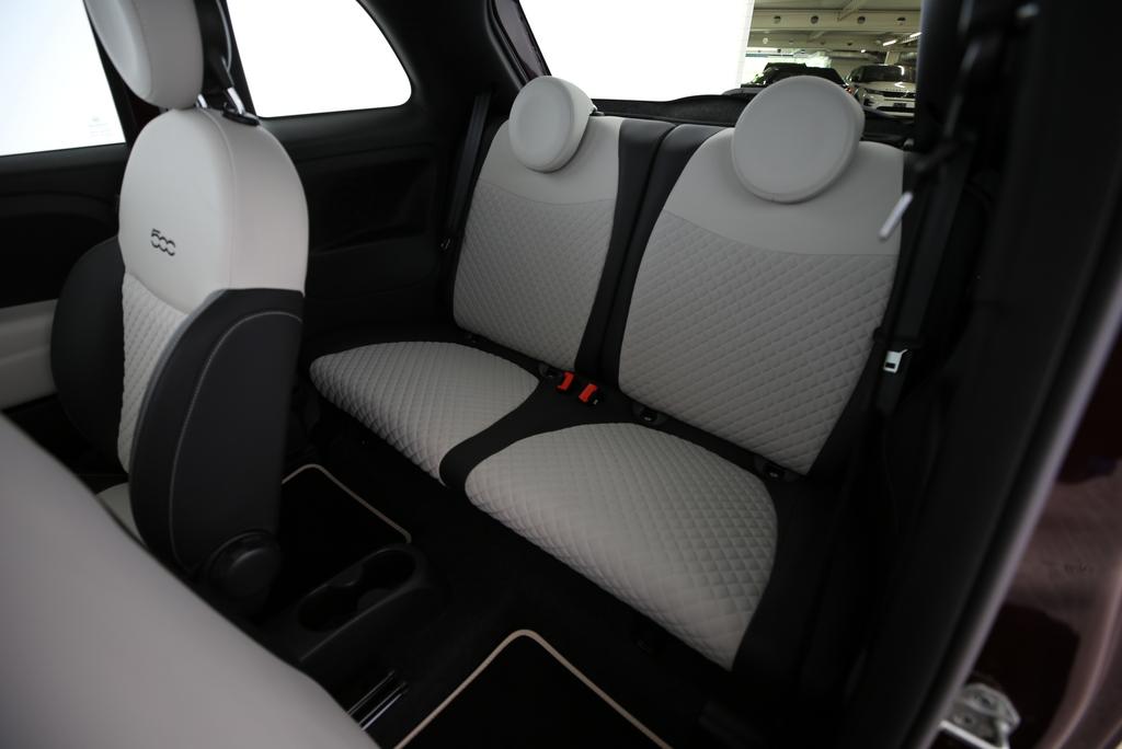FIAT 500 1.0 Hybrid Dolcevita-image-8