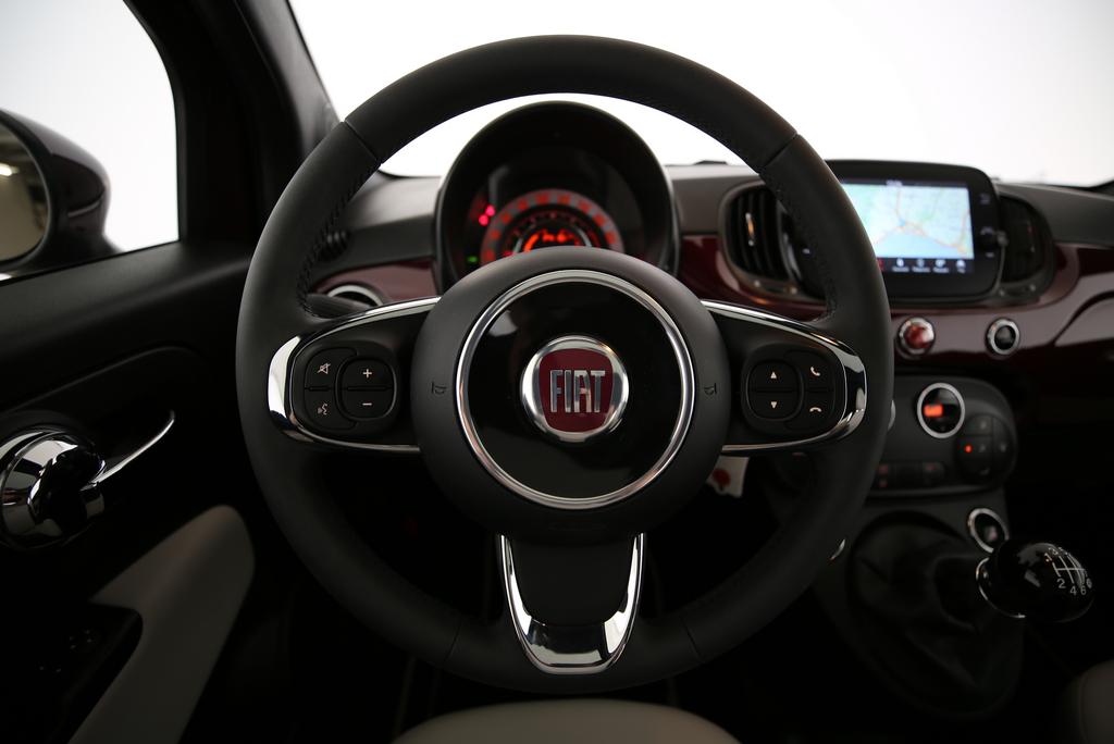FIAT 500 1.0 Hybrid Dolcevita-image-5