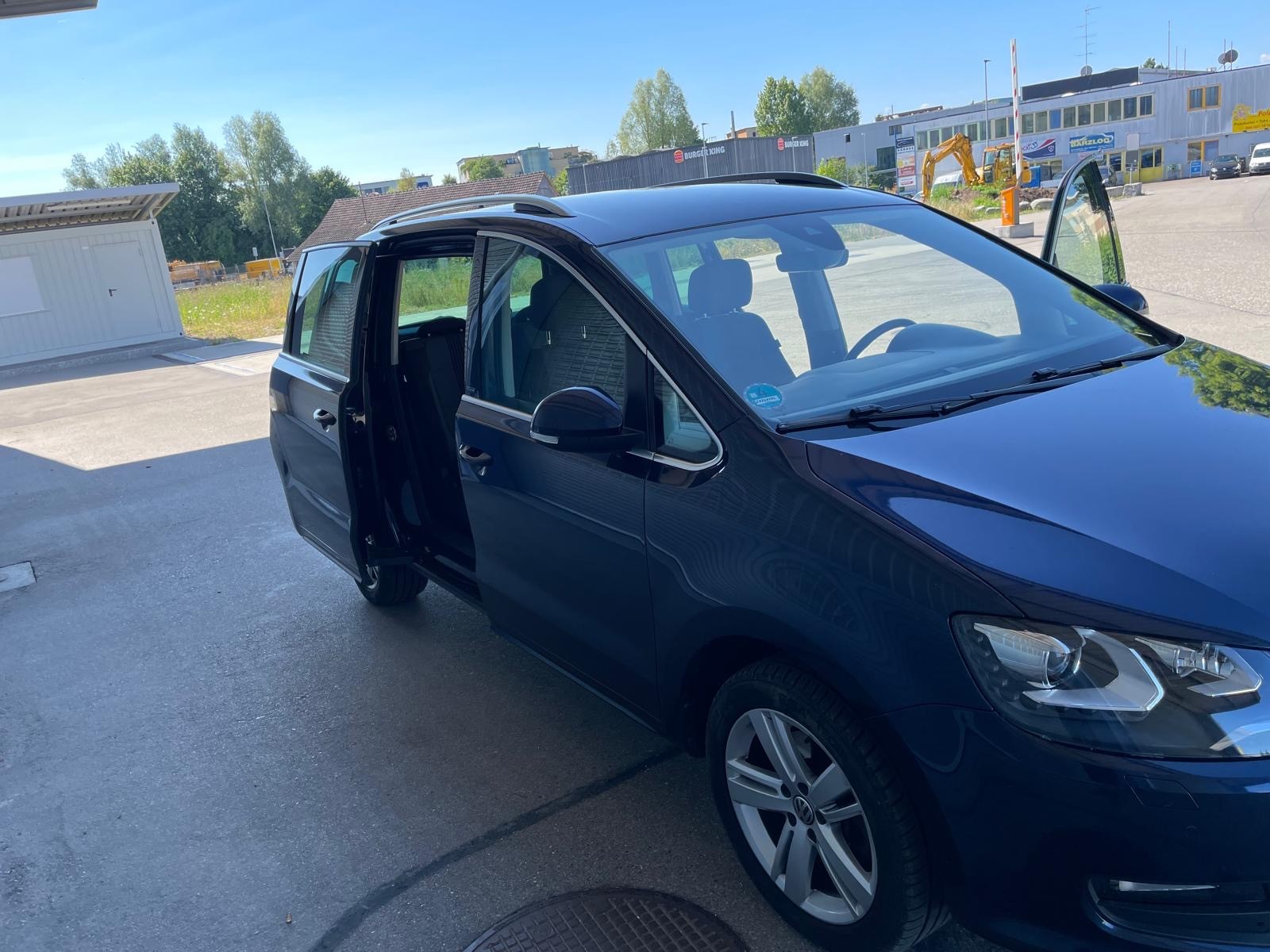 VW Sharan 2.0 TDI BMT Allstar 4Motion DSG-image-4