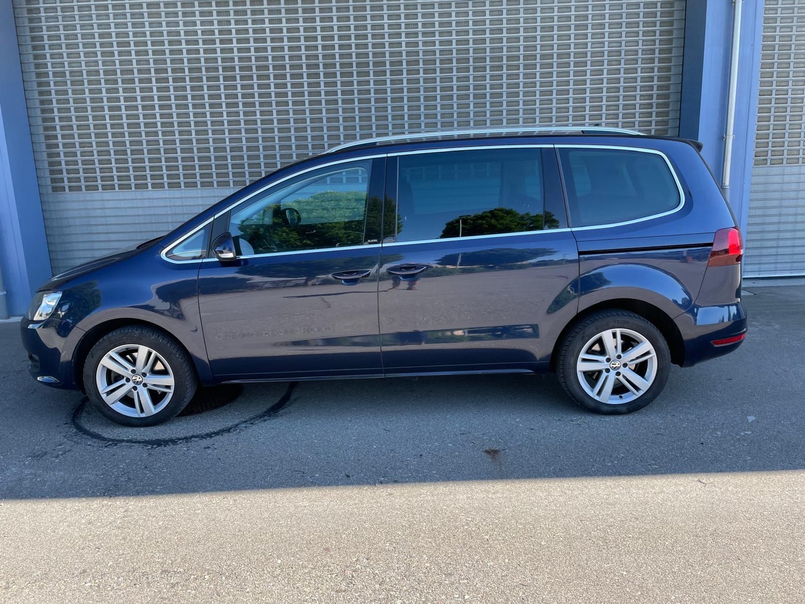 VW Sharan 2.0 TDI BMT Allstar 4Motion DSG-image-1