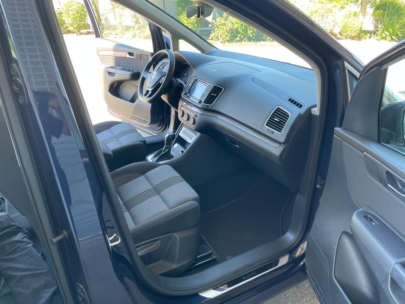 VW Sharan 2.0 TDI BMT Allstar 4Motion DSG-image-13