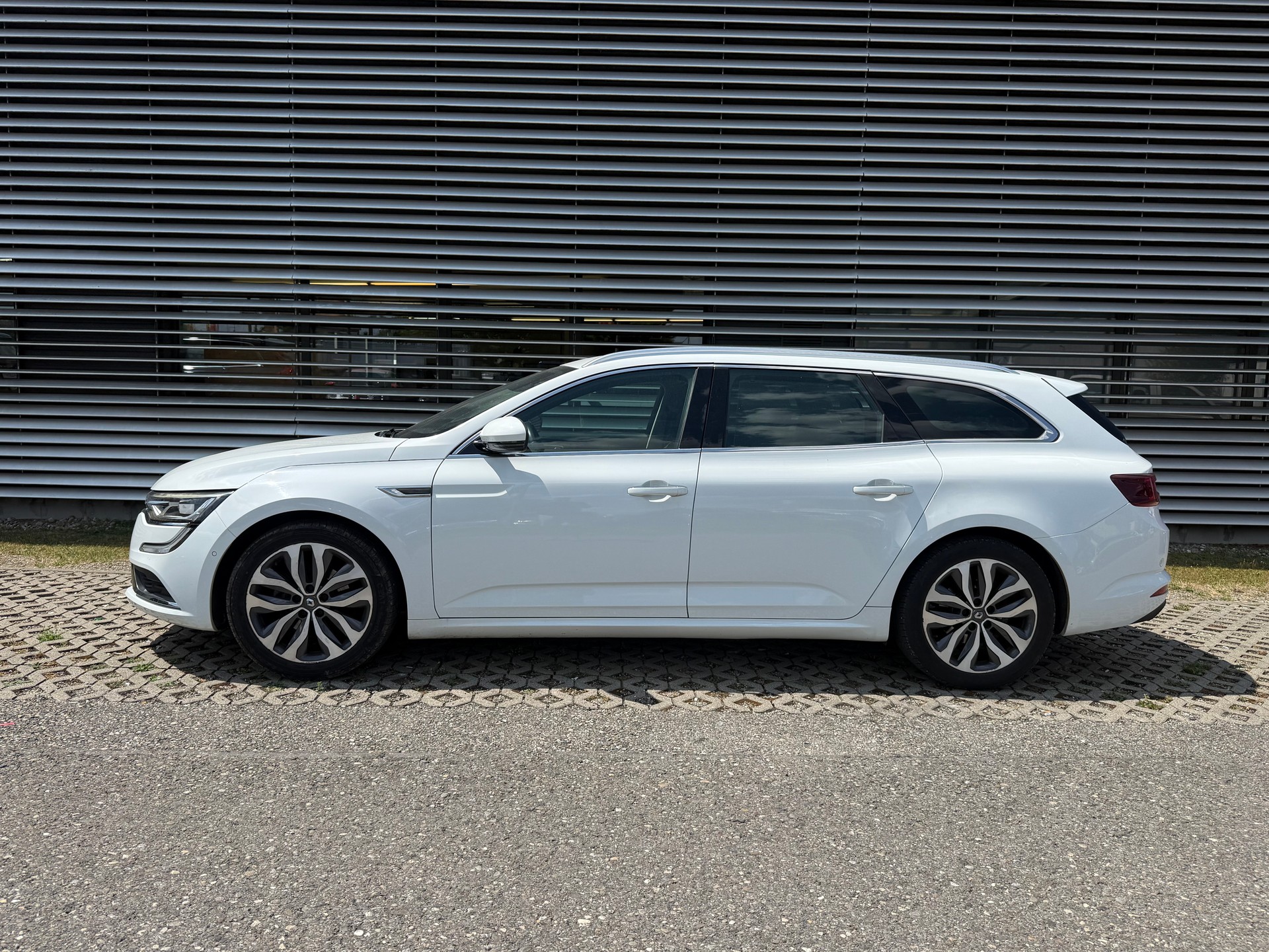 RENAULT Talisman Grandtour 1.6 dCi Intens-image-8
