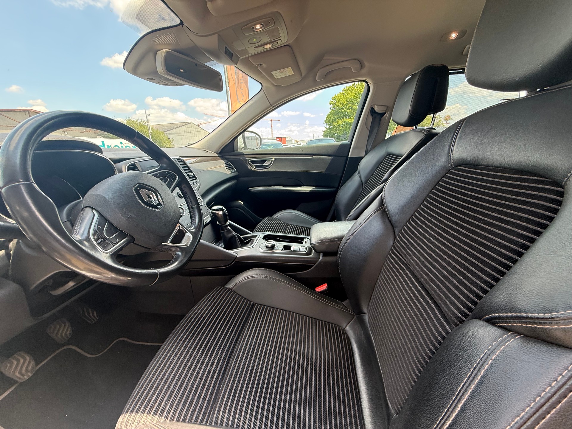 RENAULT Talisman Grandtour 1.6 dCi Intens-image-13