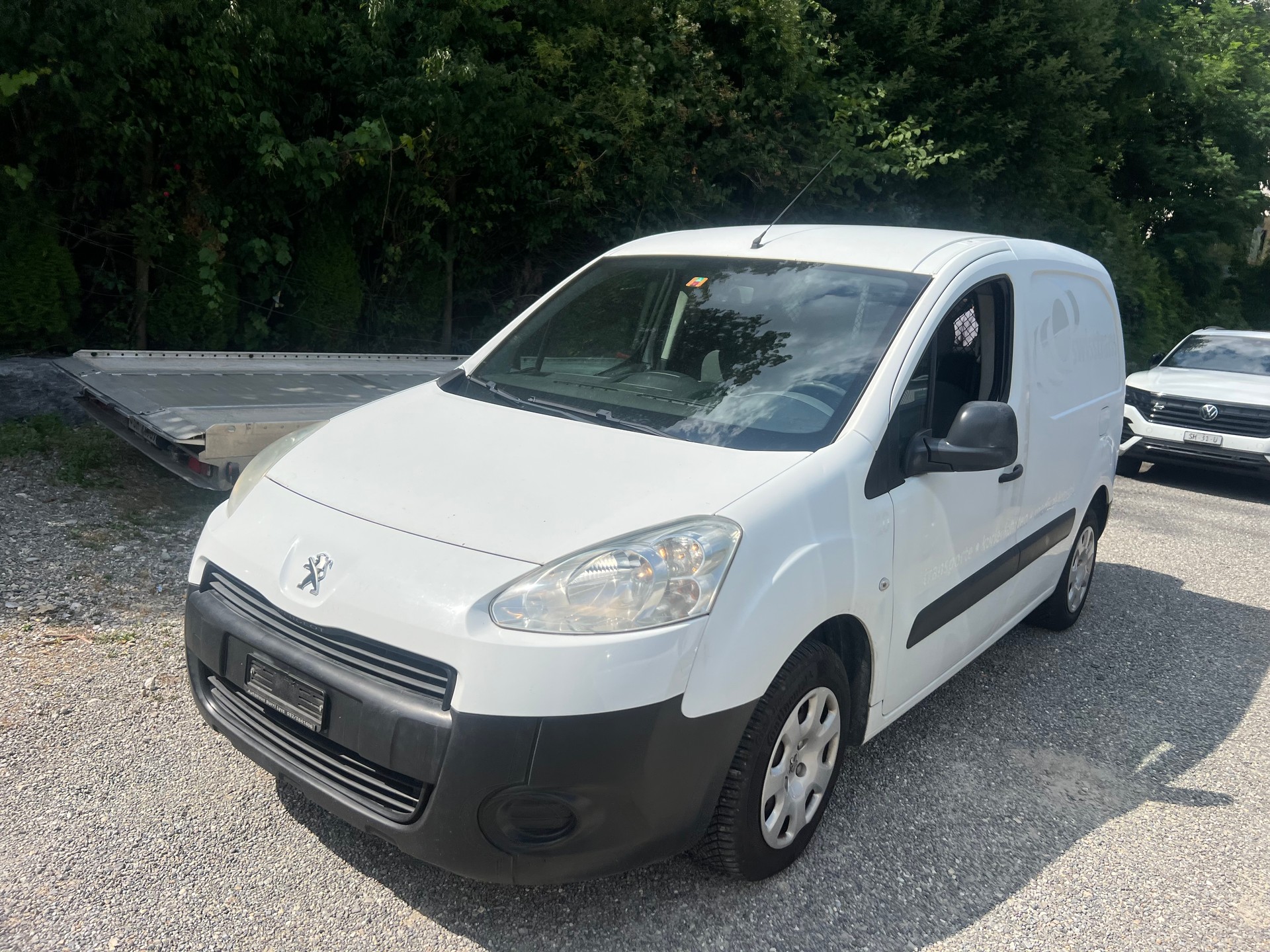 PEUGEOT Partner 1.6 HDI Urban Pack-image-2