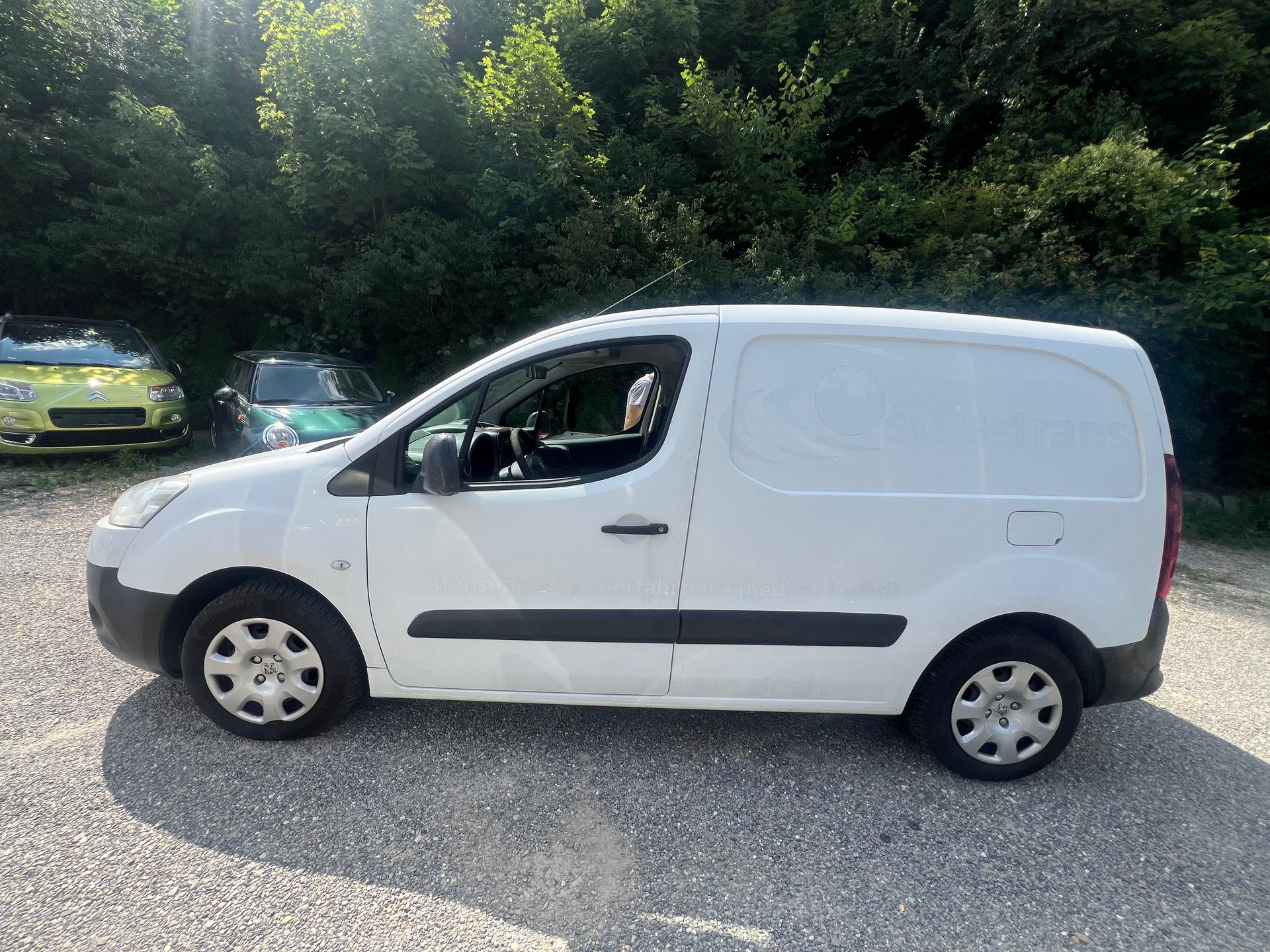 PEUGEOT Partner 1.6 HDI Urban Pack-image-7