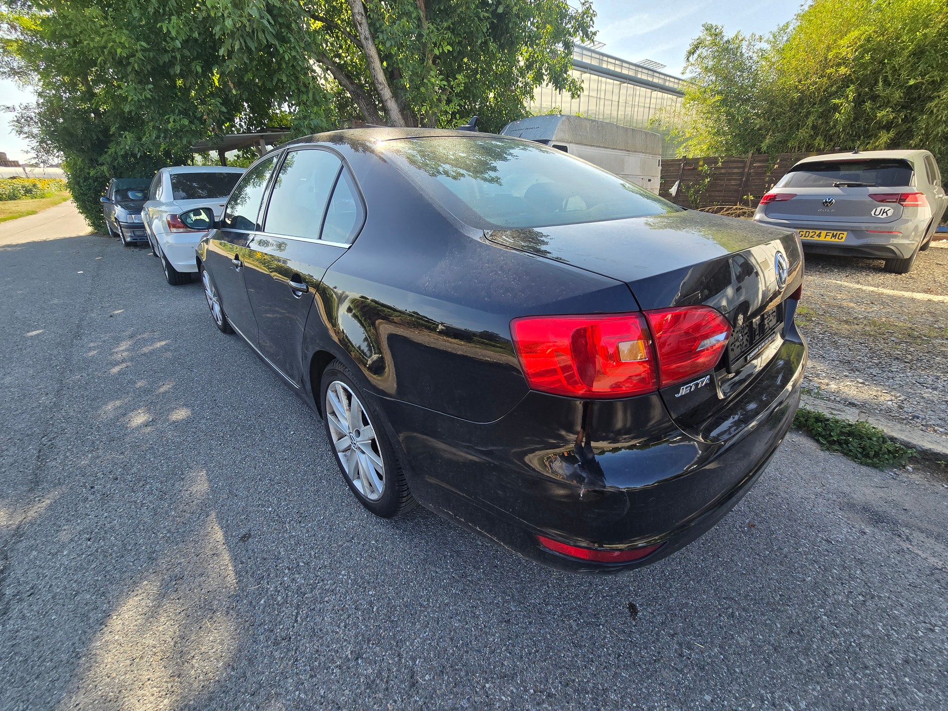 VW JETTA-image-7