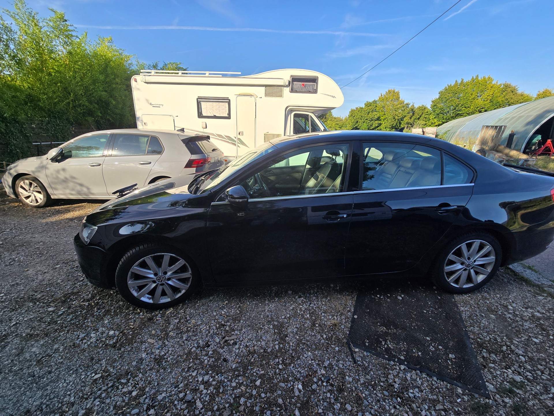 VW JETTA-image-5