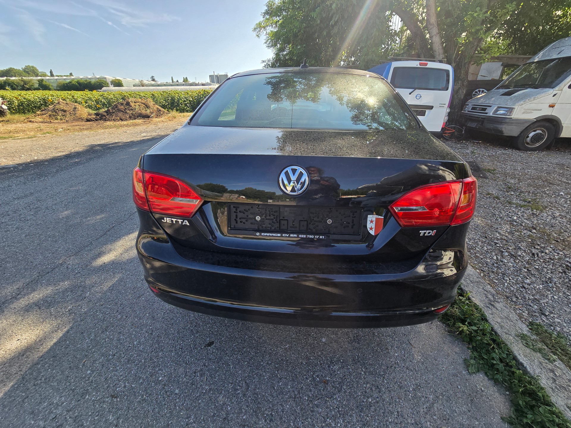 VW JETTA-image-8