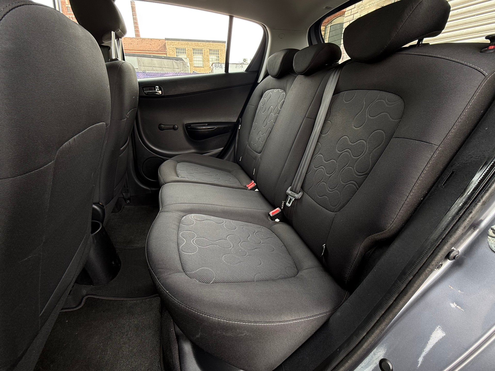 HYUNDAI i20 1.2 Comfort-image-13