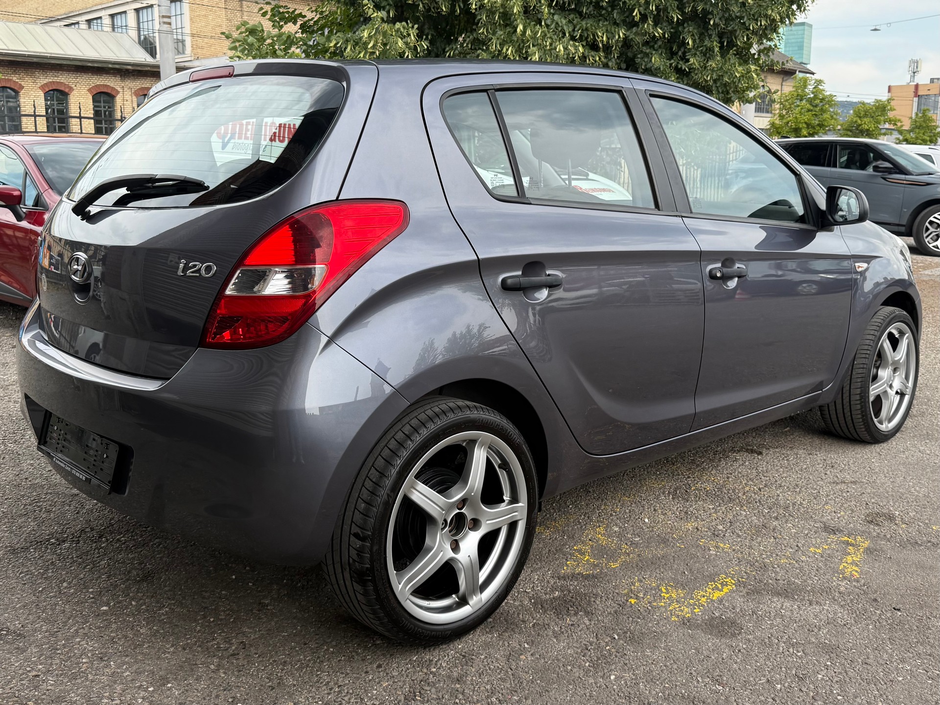 HYUNDAI i20 1.2 Comfort-image-5