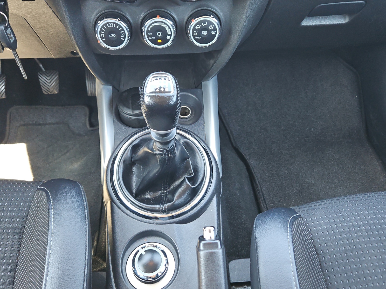 CITROEN C4 Aircross 1.6 HDi 115 Collection 4WD S/S-image-13