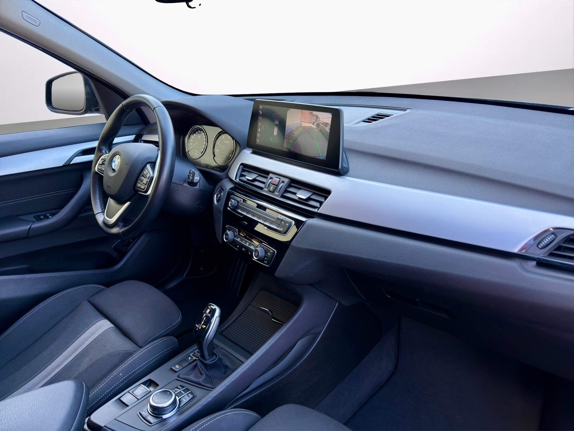 BMW X1 xDrive 20d Steptronic-image-13