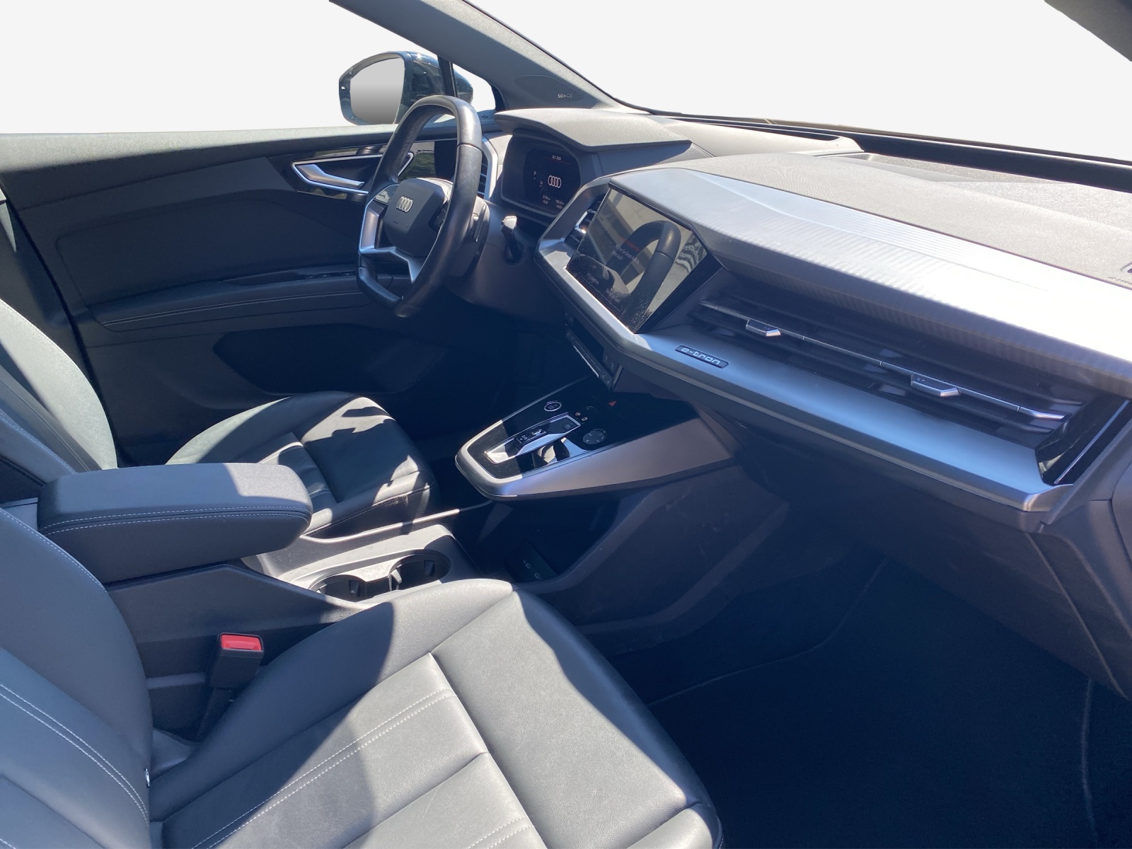 AUDI Q4 e-tron 40-image-15