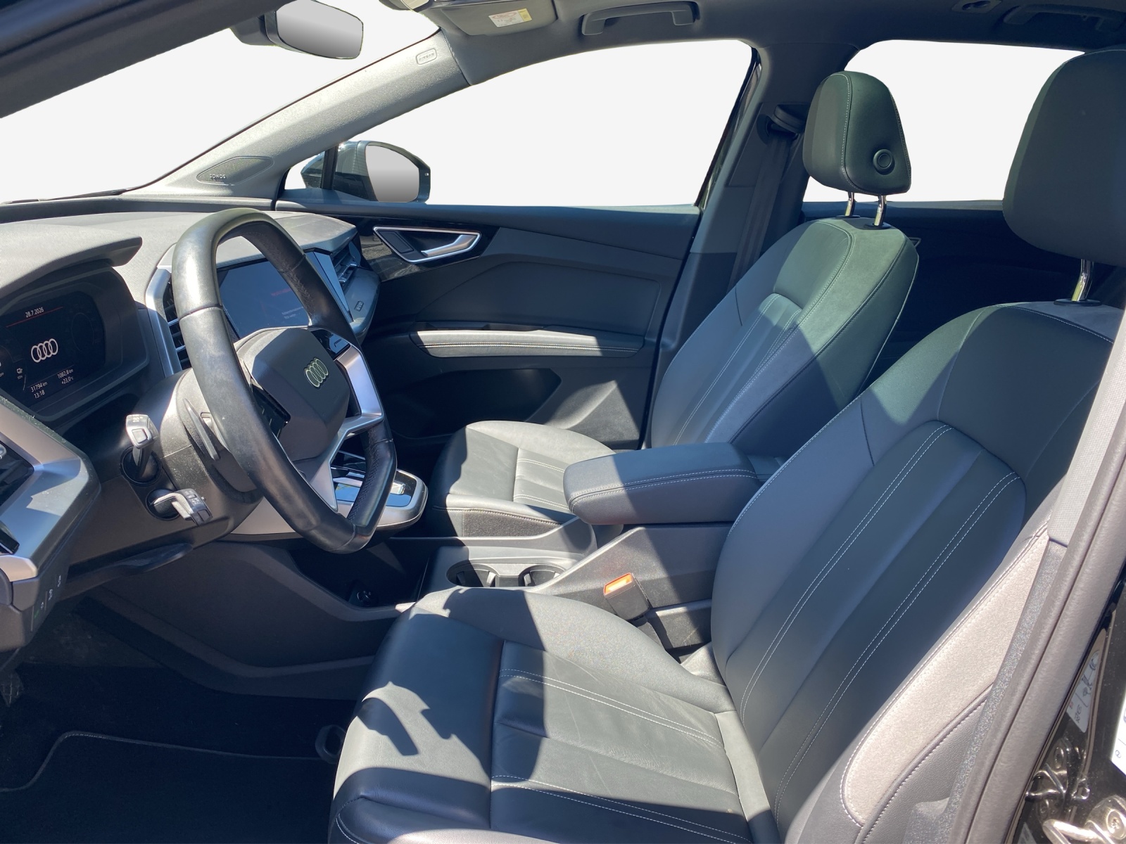 AUDI Q4 e-tron 40-image-7
