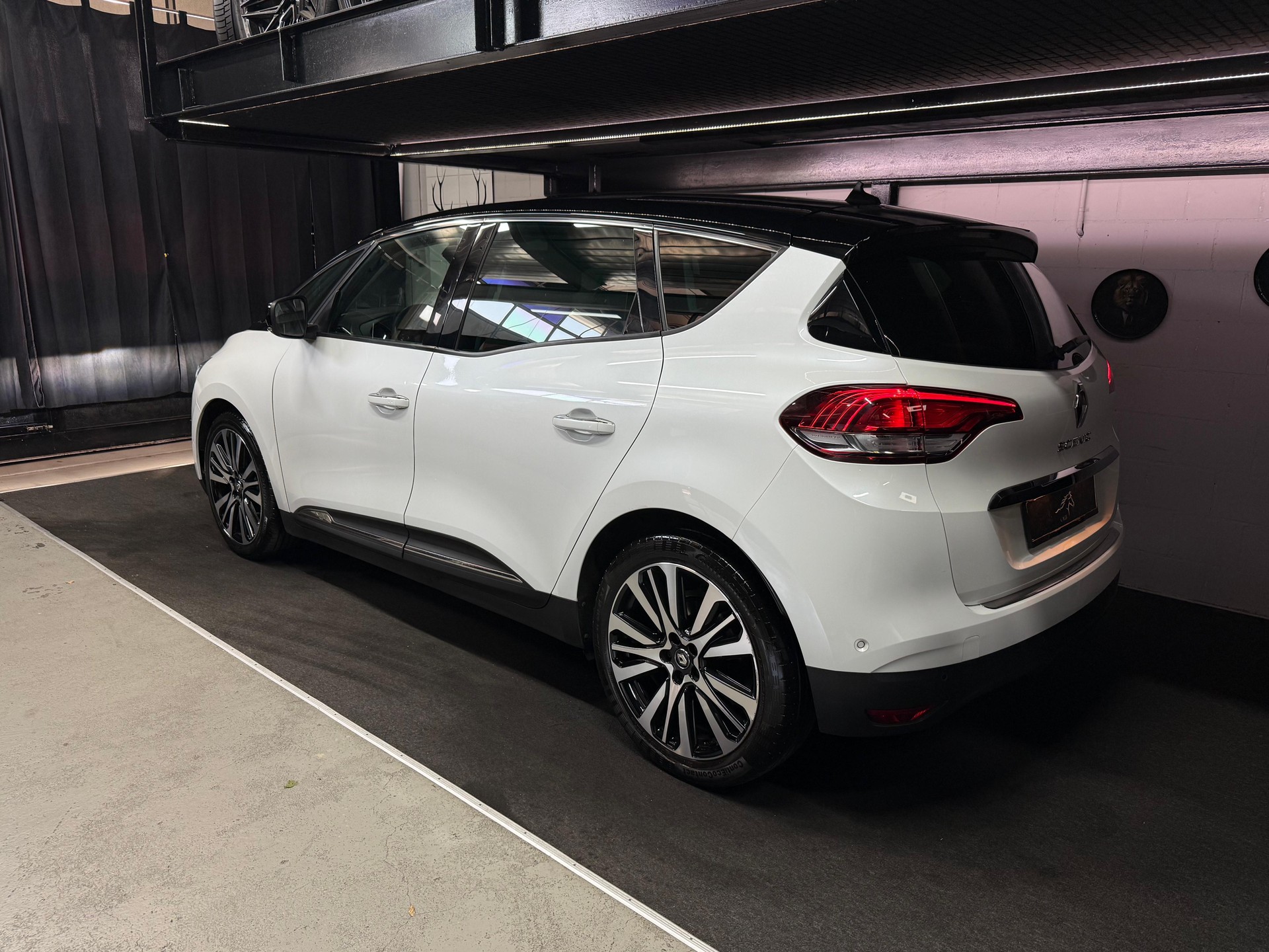 RENAULT Scénic 1.3 16V Turbo Initiale Paris EDC-image-2