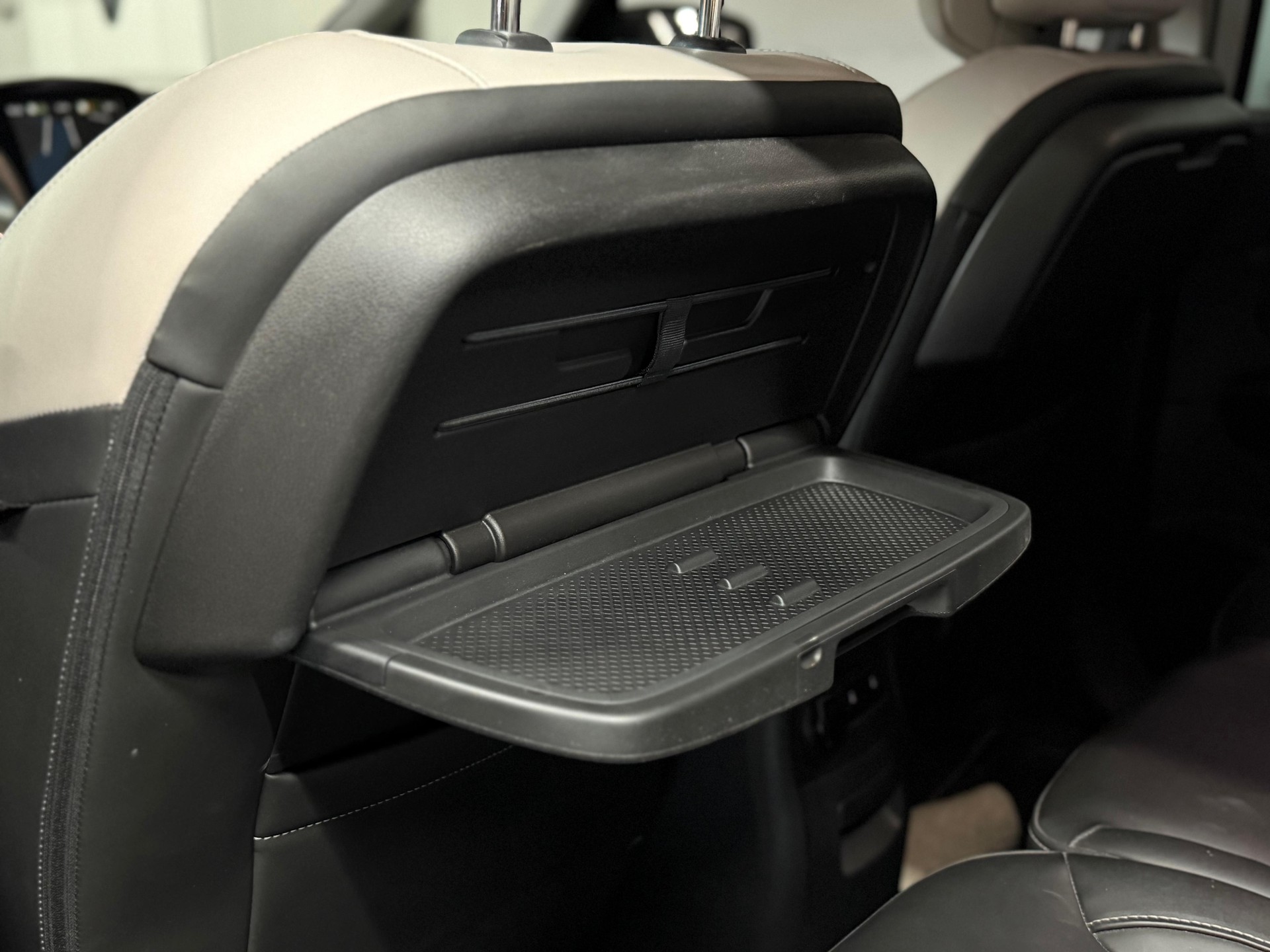 RENAULT Scénic 1.3 16V Turbo Initiale Paris EDC-image-21
